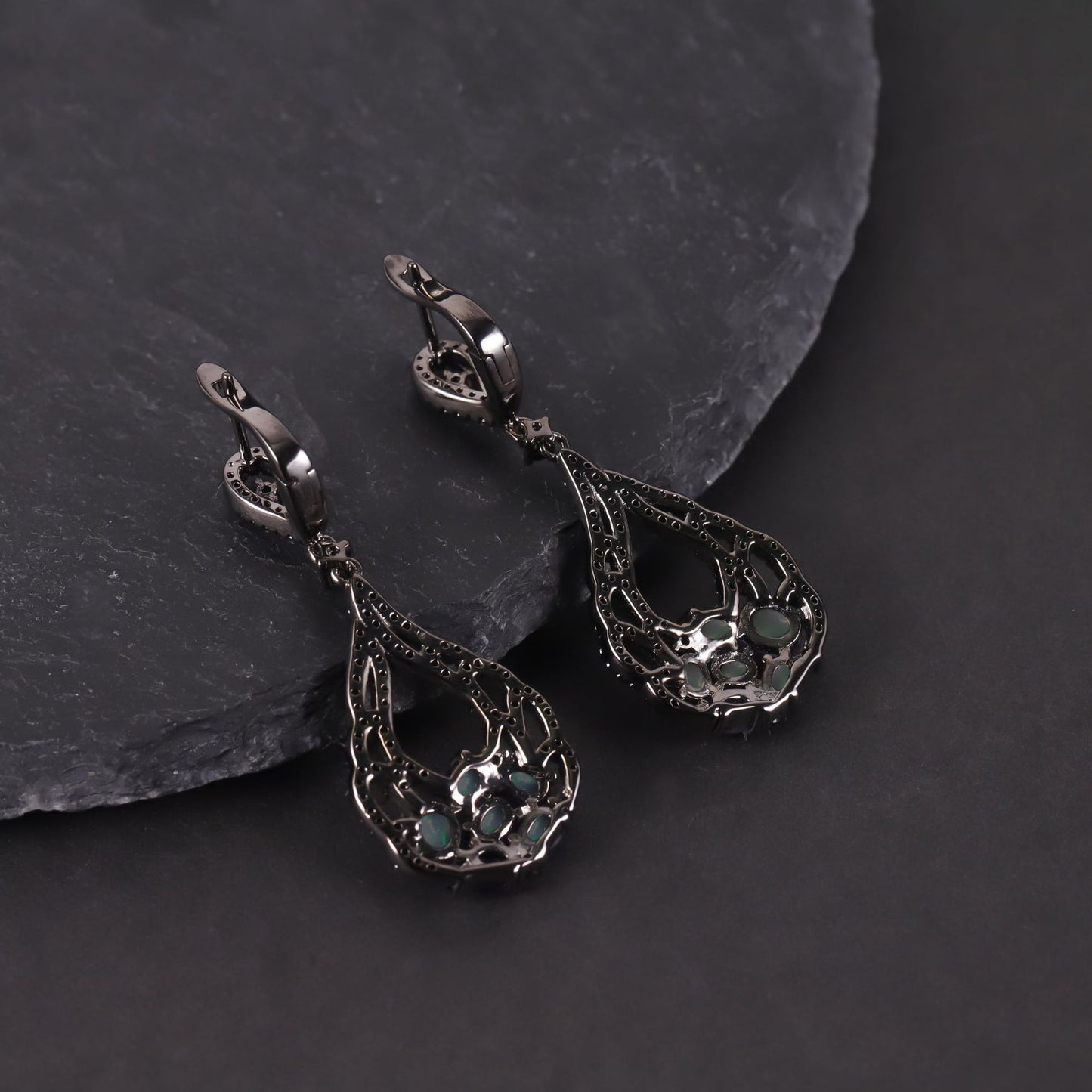 Halloween Accessories Opal Earrings Black Gunmetal Color s925Sterling Silver Inlaid Natural Garnet Earrings Dark Style