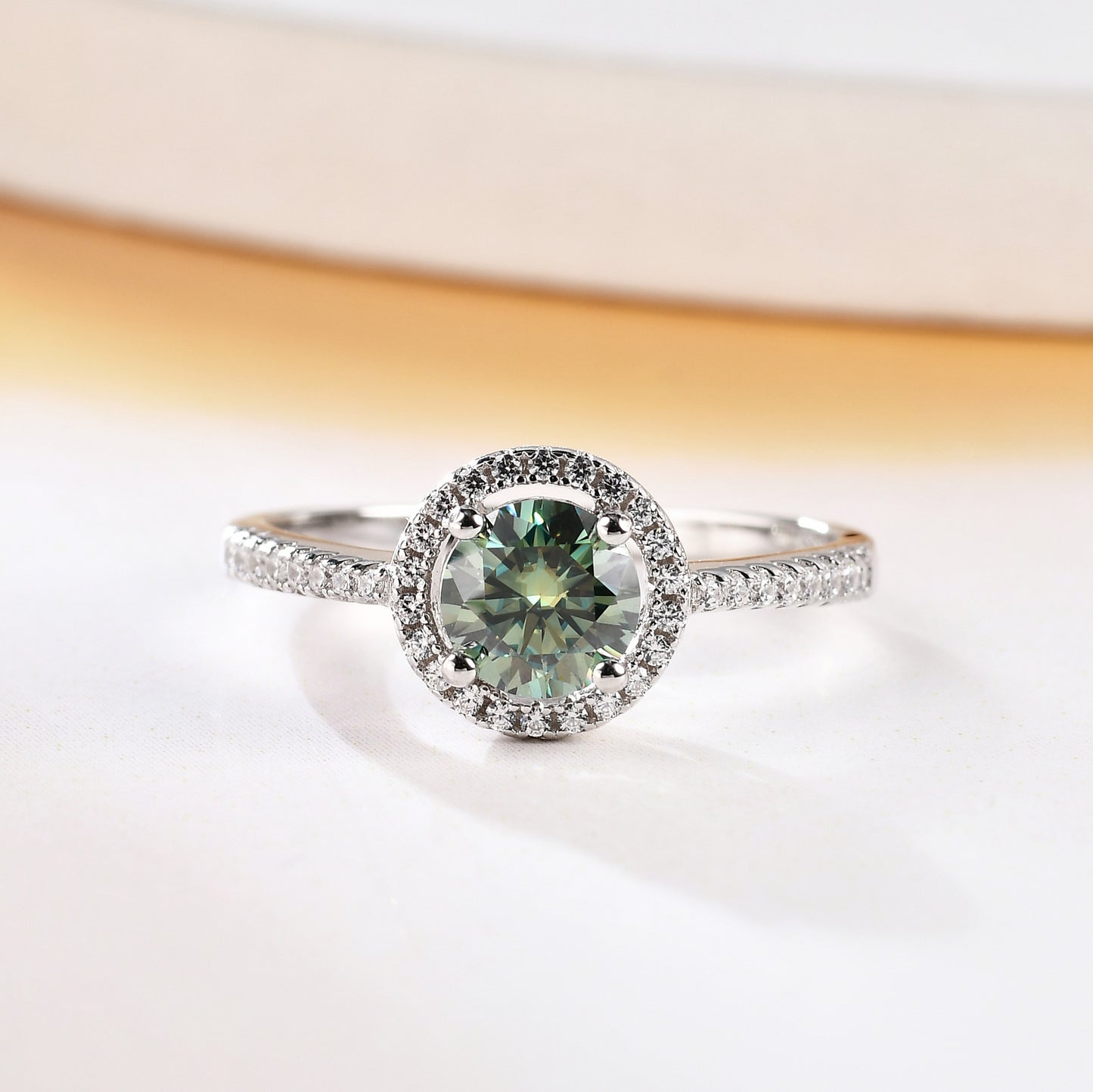 Green Moissanite1Carat Round Inlaid Ring Set GRA Certificate of Light Luxury Fashion s925Silver Gemstone Ring