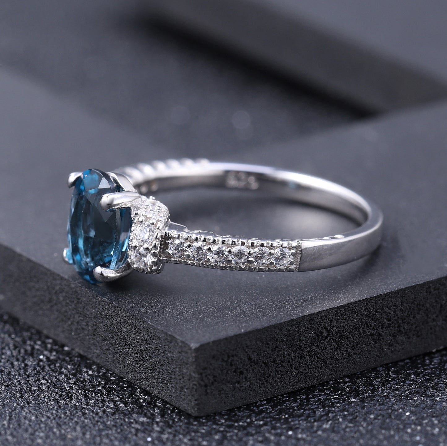 Light Luxury Natural London Blue Topaz Ring Fashion High-Grade Temperament925Silver Inlaid Natural Gemstone Ring
