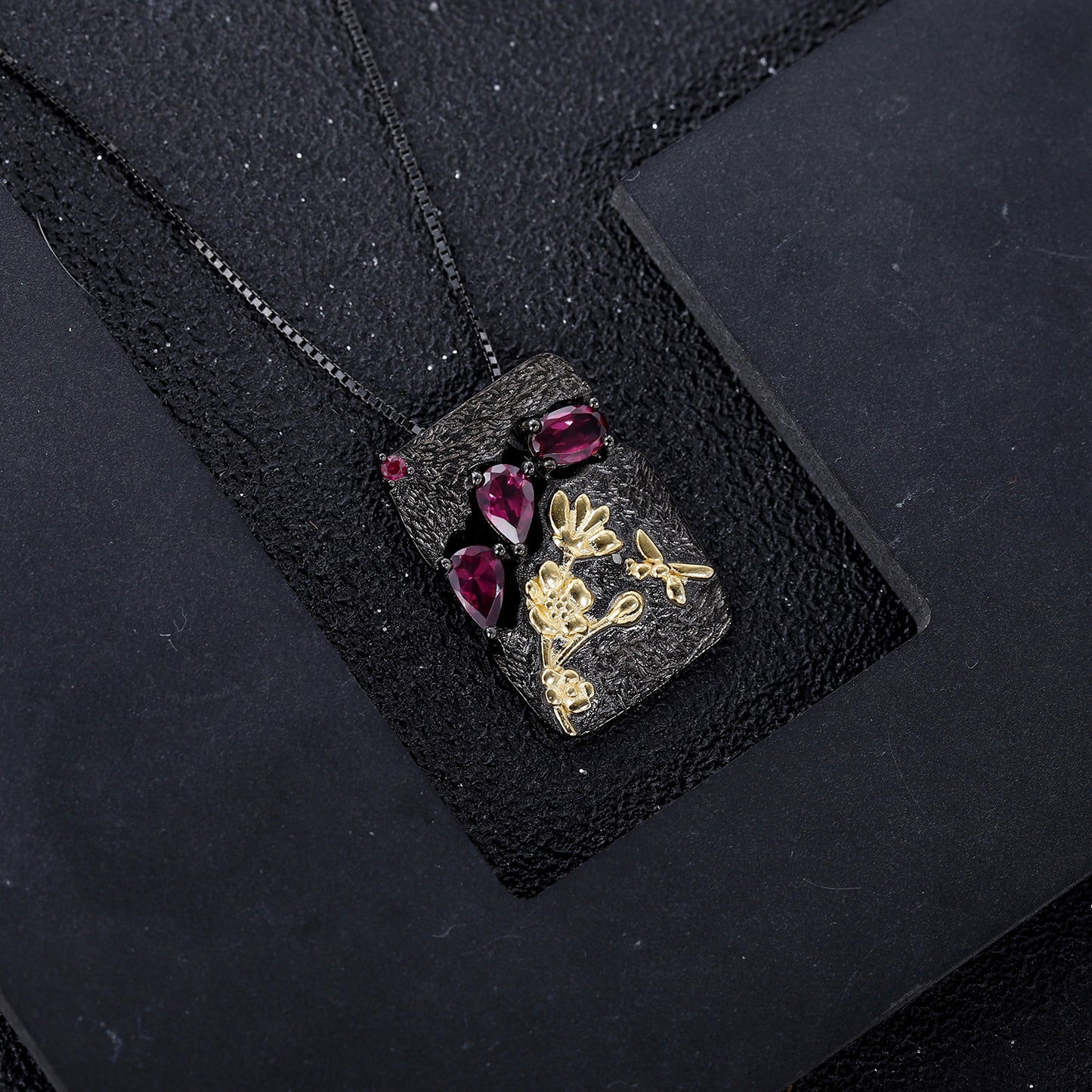 Designer High-End Gemstone Pendant Secret Garden Natural Style925Silver Natural Rose Garnet Necklace Pendant