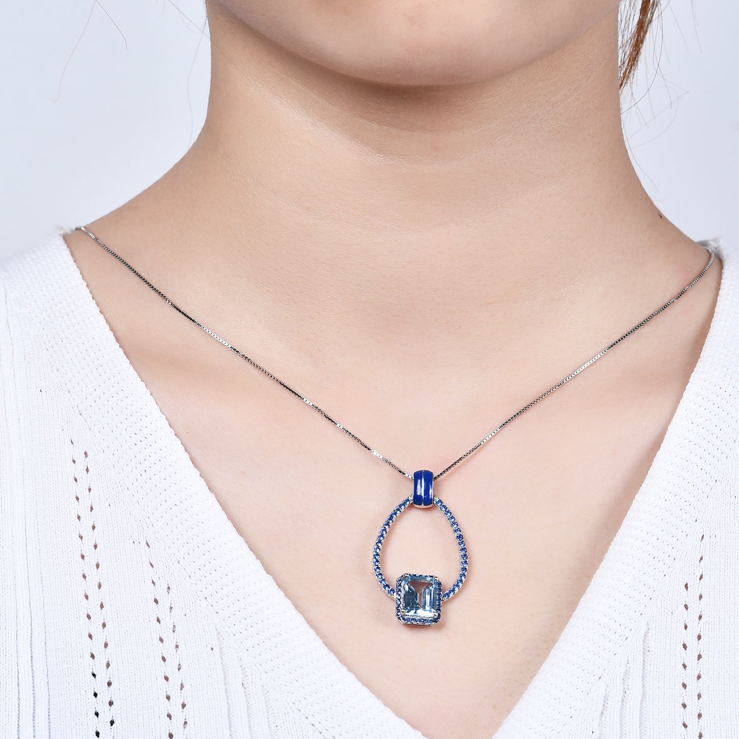 Vintage Style Jewelry Design Long Necklace s925Silver Inlaid Natural Gemstone Topaz Necklace Pendant