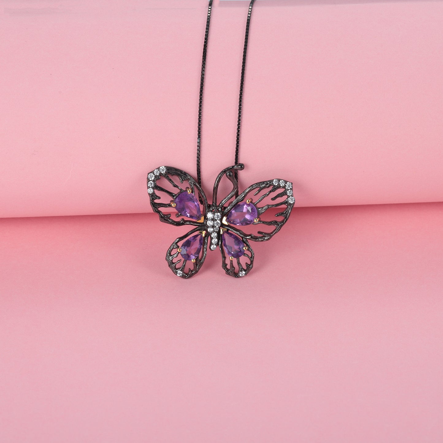 Designer Natural Garnet Butterfly Pendant Luxurious High-end Feel925Silver Natural Gemstone Necklace Pendant