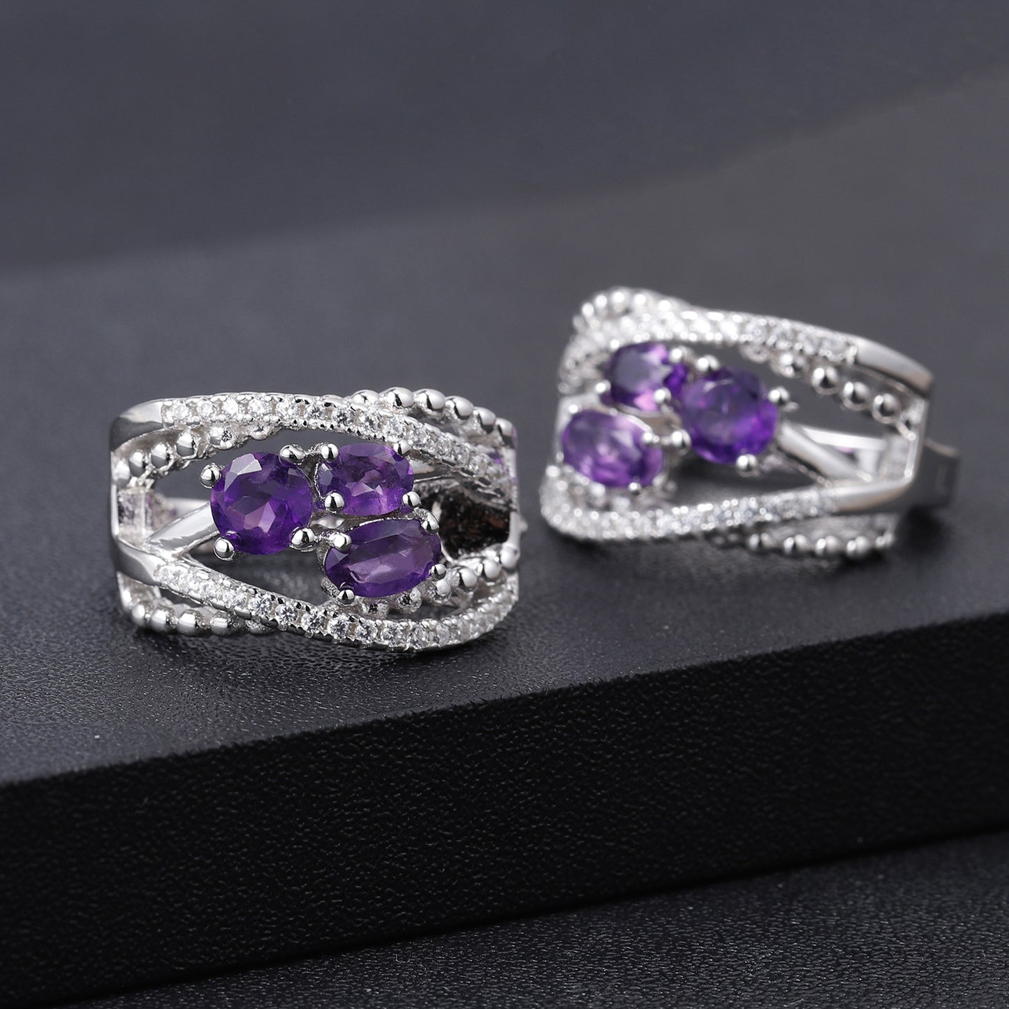 Luxurious and High-End Natural Garnet Earrings from the Prosperous Series925Silver Inlaid Gemstone Stud Earrings