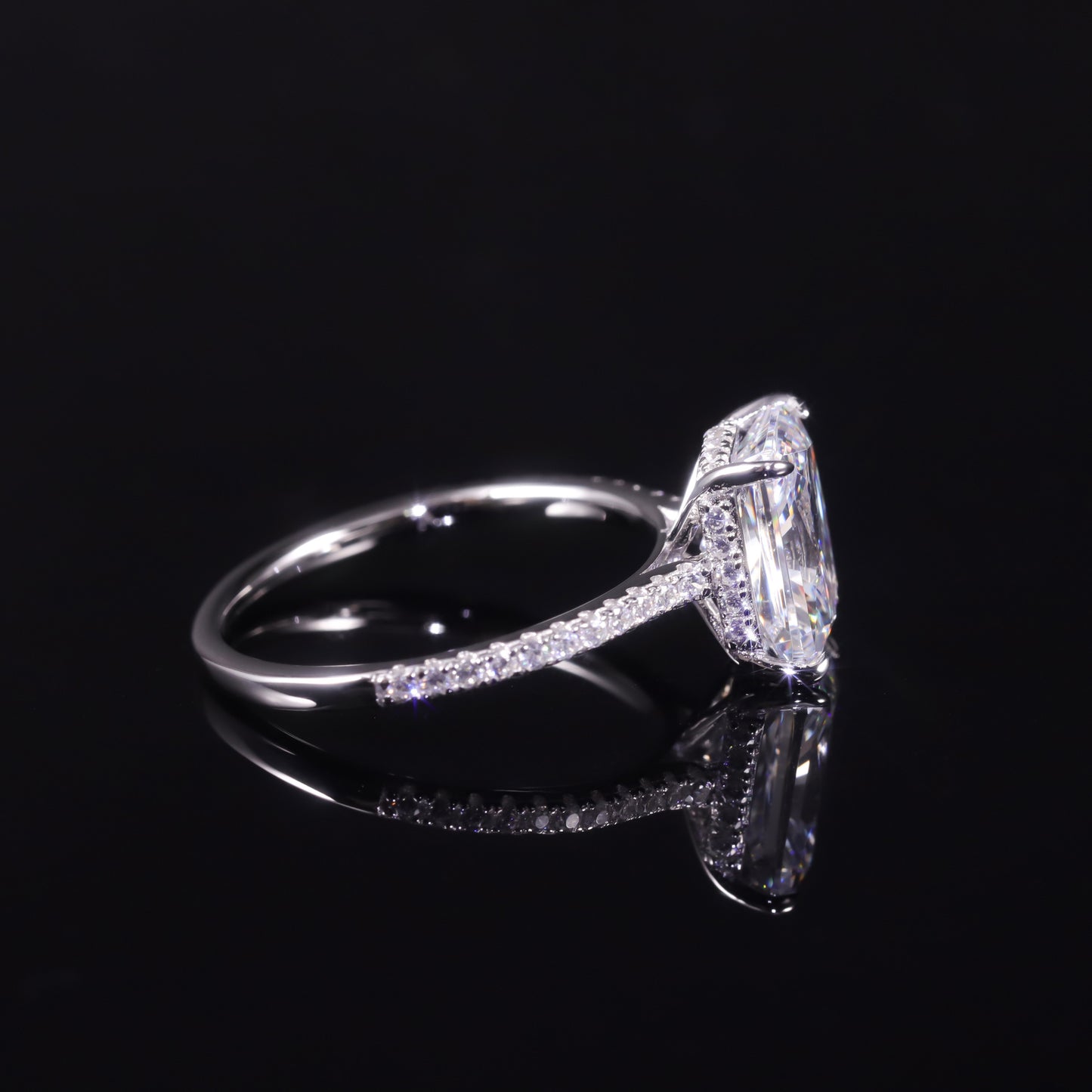 Hot Sale3Carat Wedding Ring Large Main Stone Ring s925Sterling Silver Ring with Moissanite