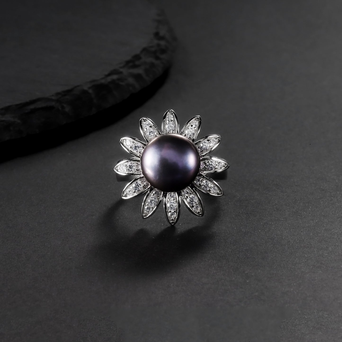 New S925Sterling Silver Natural Freshwater Pearl Ring Sunflower Design Luxurious Elegant High-end Ring