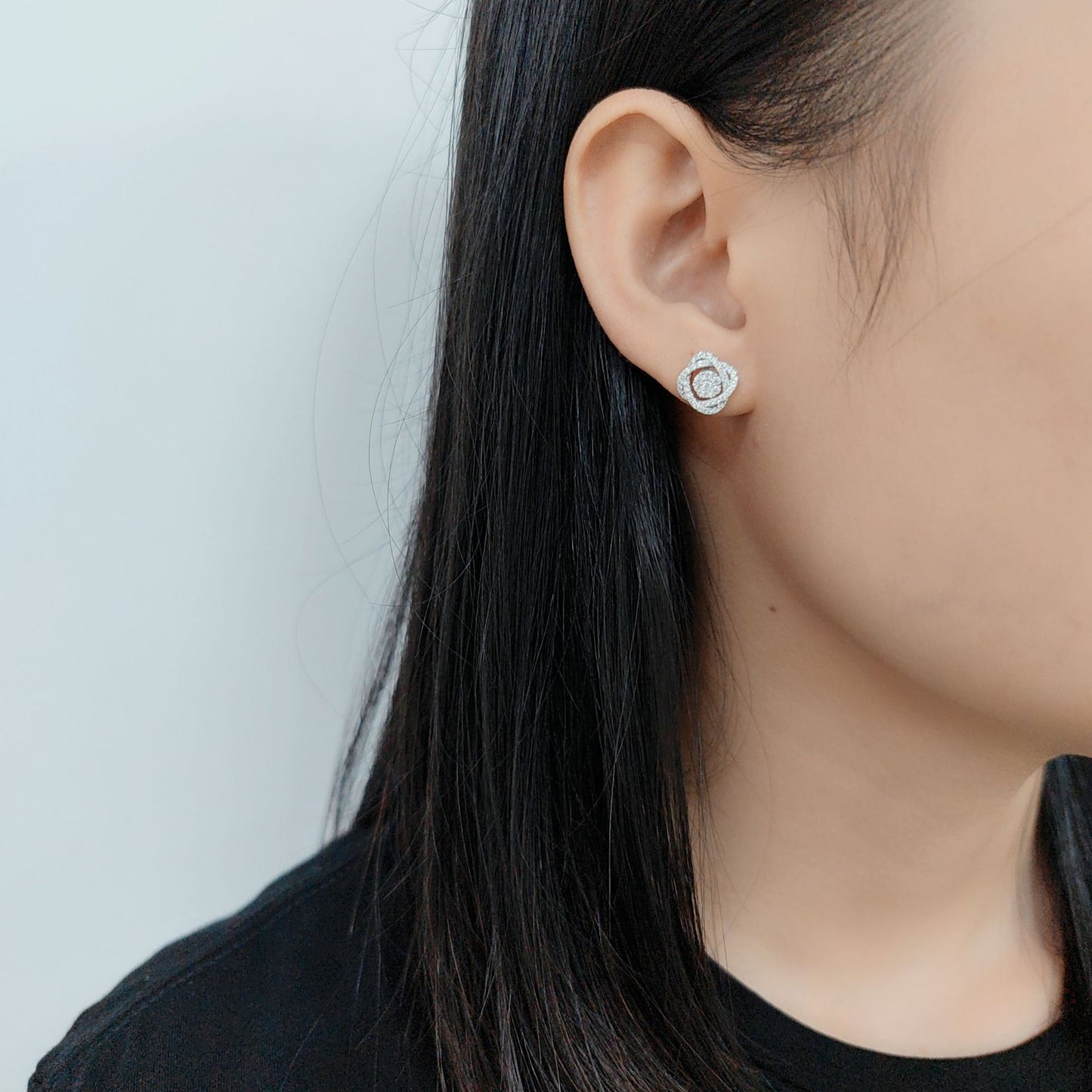 Camellia Light Luxury Elegant Crushed Diamond Earrings9/10/14/18k Gold Multiple Wearing Styles Stacked Cultivated Diamond Stud Earrings