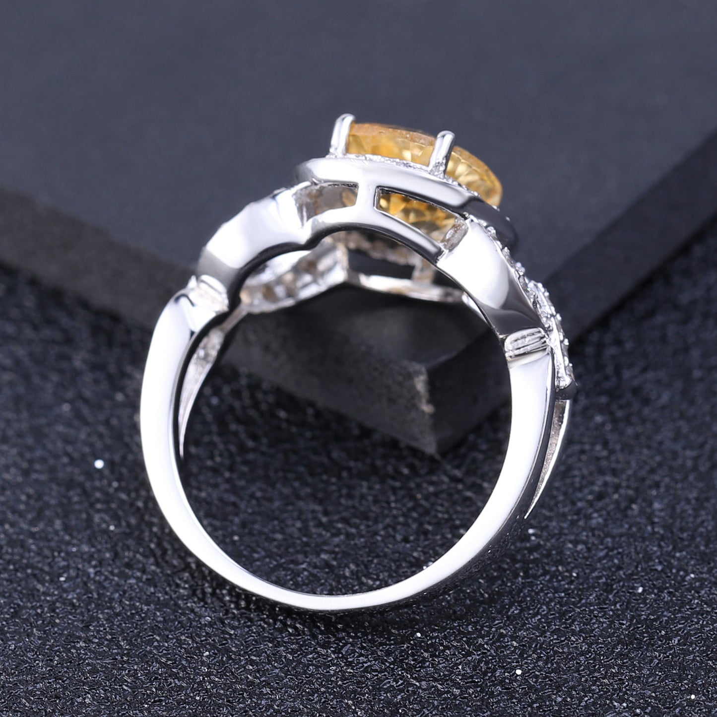 Luxurious Natural Gemstone Yellow Quartz Ring Retro Design s925Silver Inlaid Gemstone Ring