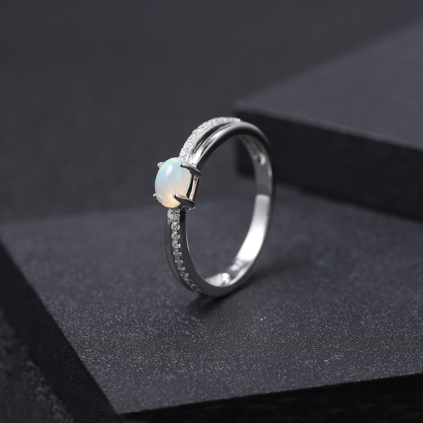 Luxurious and High-End Natural Translucent Stone Ring with a Sense of Design Prosperous Series925Silver Inlaid Natural Gemstone Ring