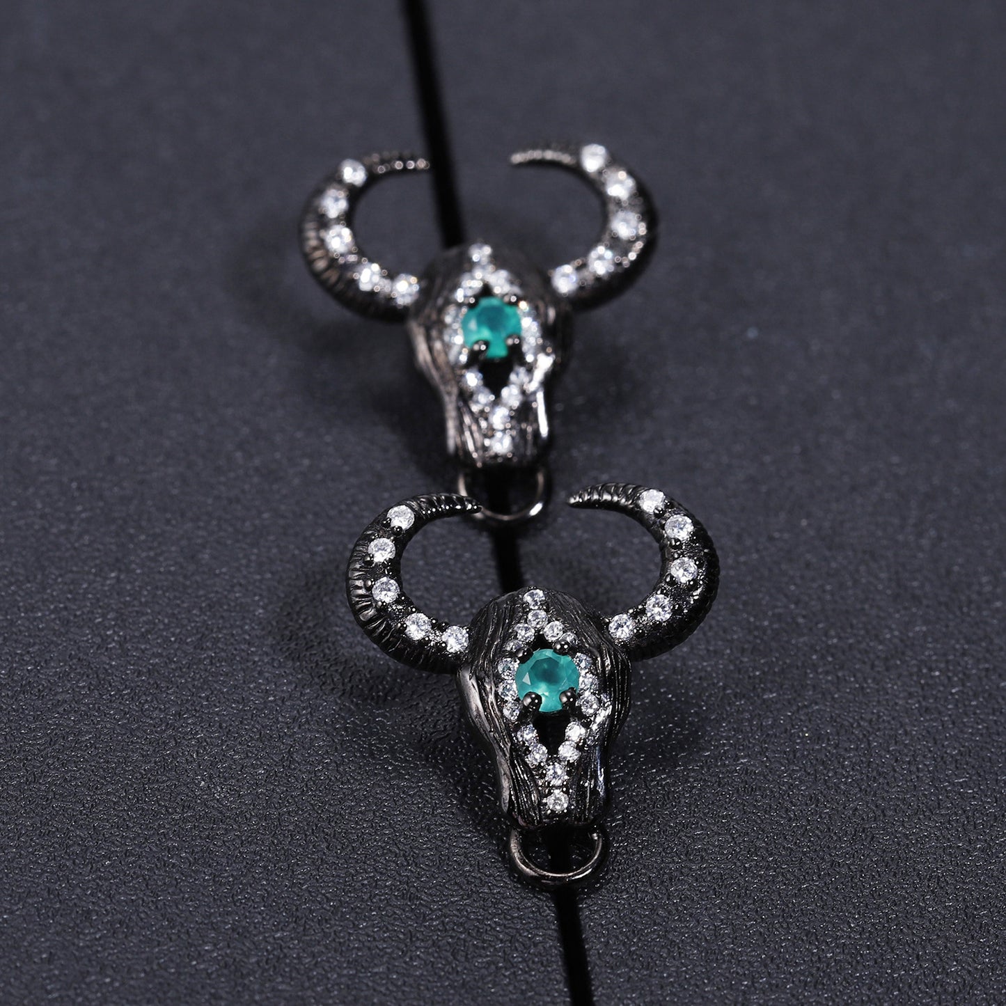 Designer Style Shan Hai Jing Bull Head Earrings Dark Retro Style High-end Feel s925Silver Green Agate Stud Earrings