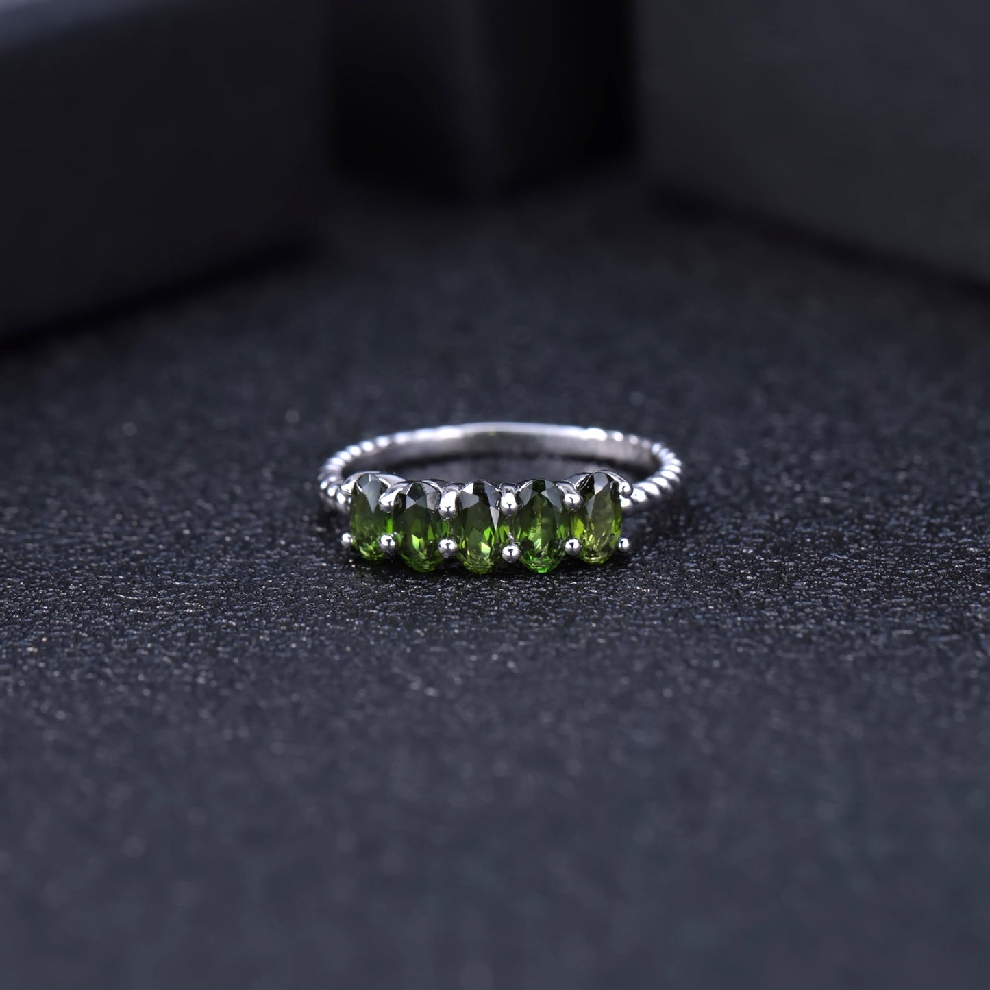 Luxurious Natural Translucent Stone Ring Fashion Temperament s925Silver Inlaid Gemstone Natural Color Gemstone Ring