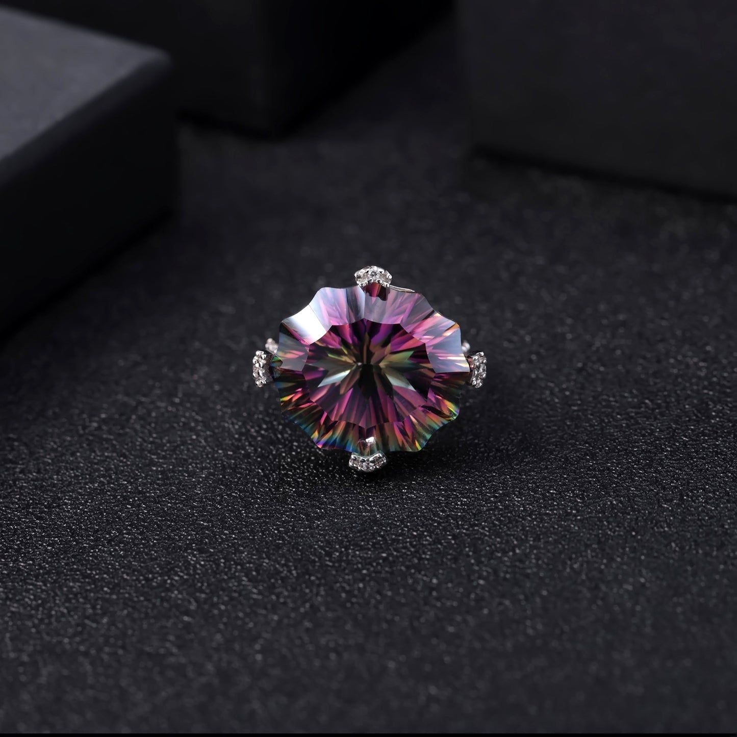 New Luxurious Irregular Gemstone Ring for Women Fashionable High-end Personality s925Silver Inlaid Colorful Crystal Ring