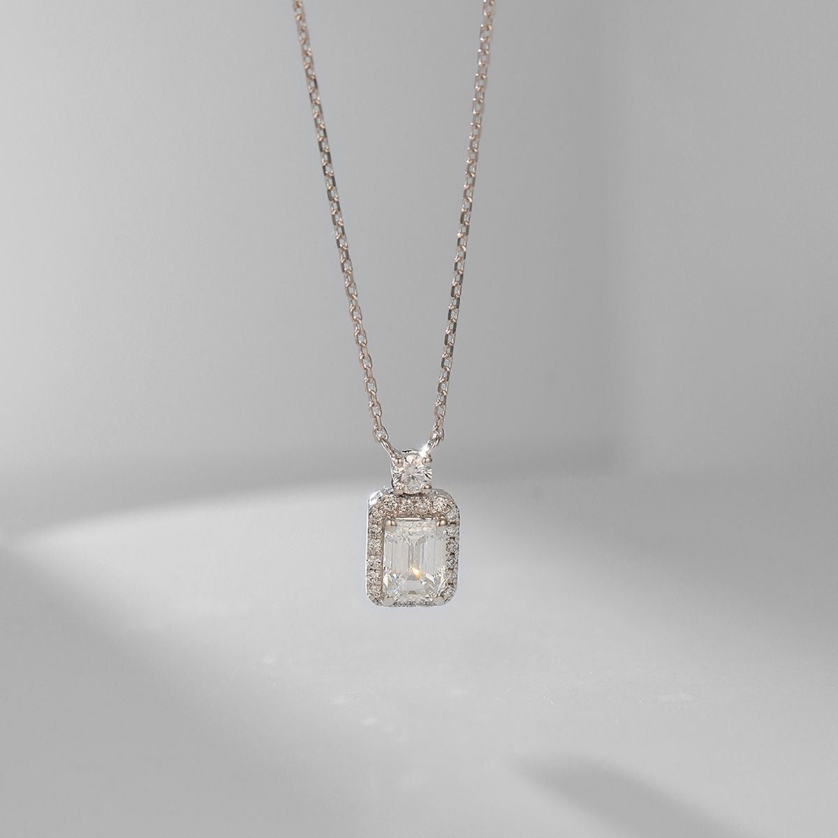 Personality0.5Carat14k Gold Necklace with Cultivated Diamonds k Gold and Platinum Clavicle Chain Gift for Girls