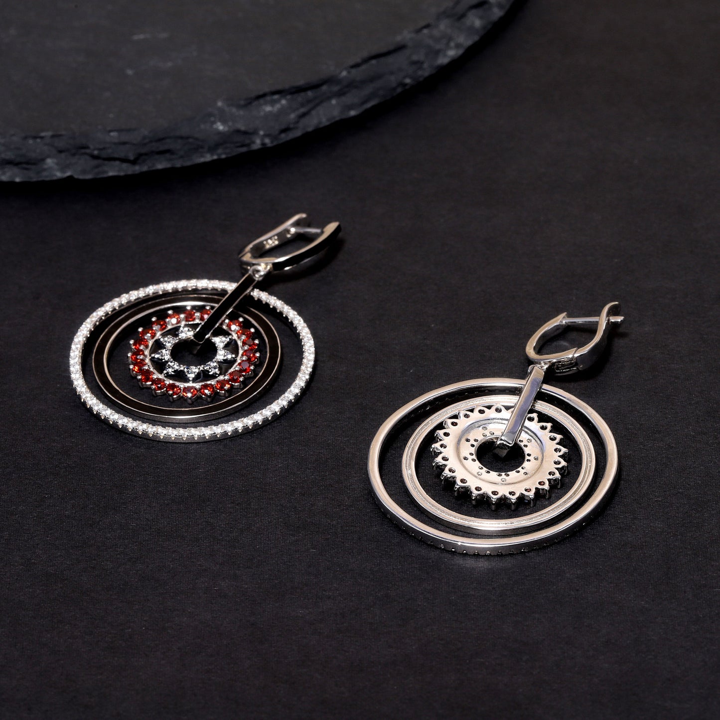 Designer Natural Garnet Enamel Earrings Unique Circular Design925Silver Color Gemstone Earrings
