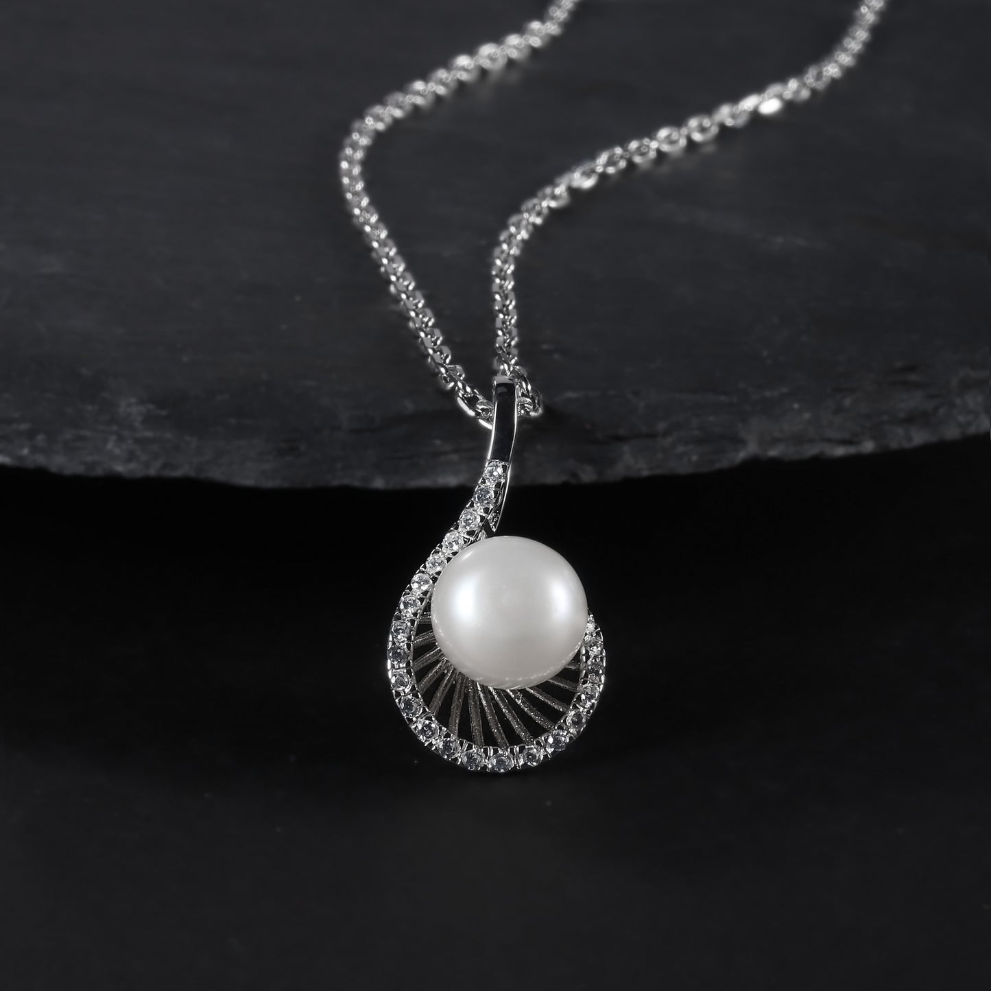 S925Silver Natural Freshwater Pearl Necklace Affordable luxury fashion ins Unique and Elegant Collarbone Chain Sterling Silver Necklace Pendant