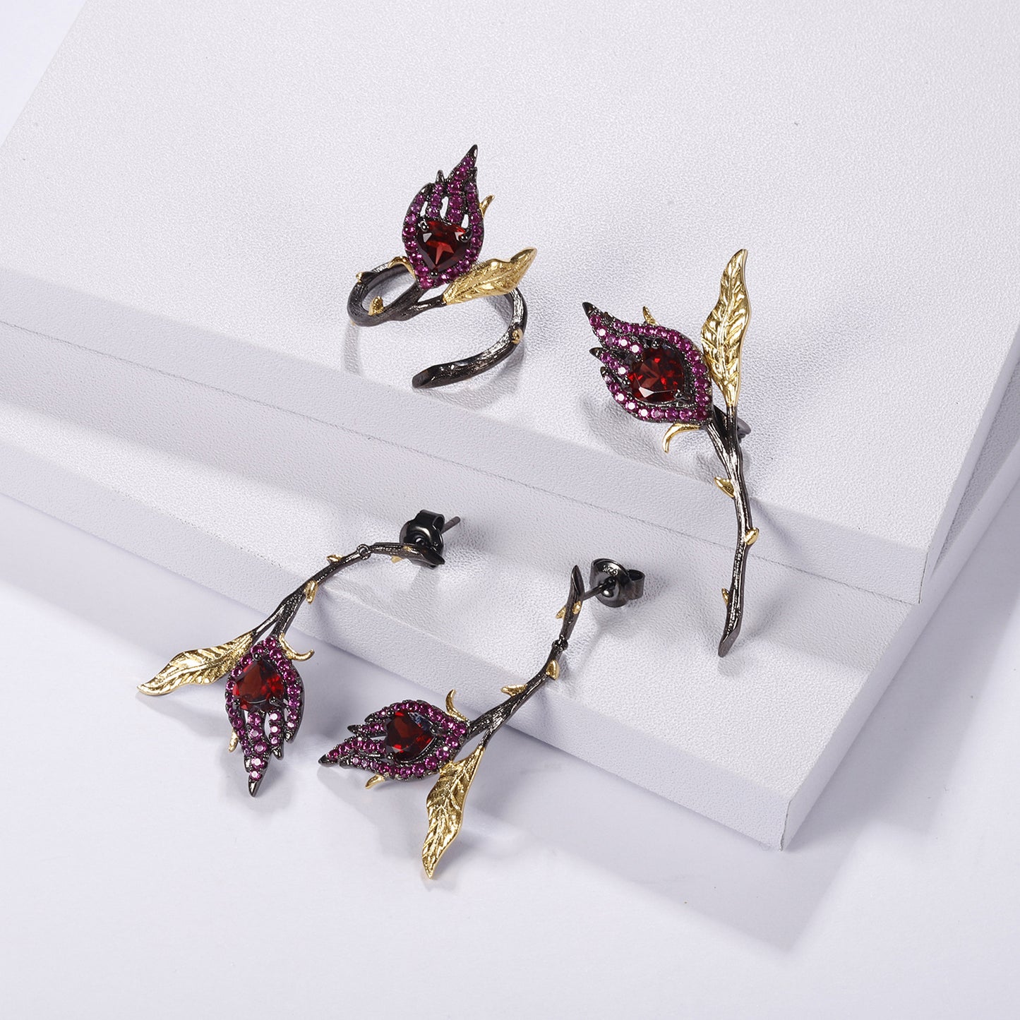 Designer High-End Floral Earrings Natural Style Design s925Silver Natural Garnet Stud Earrings