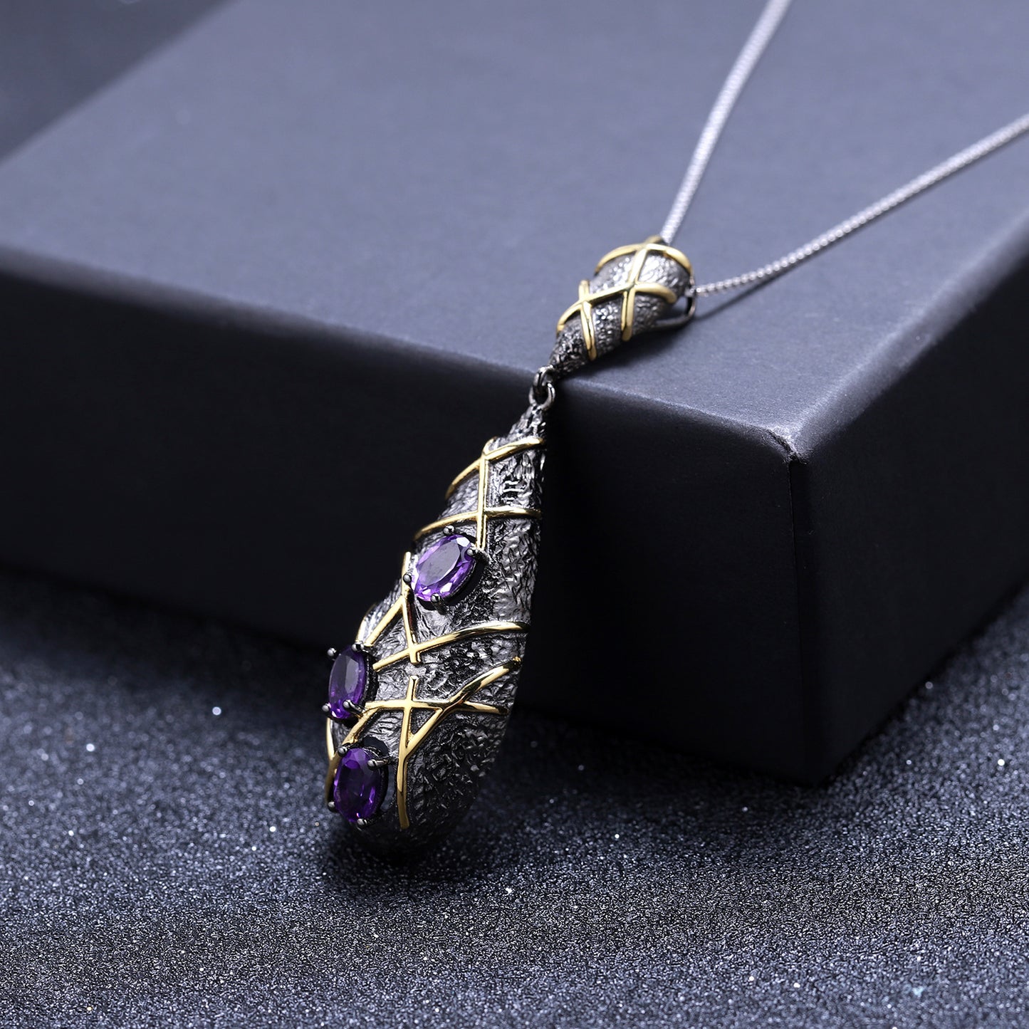 Italian Craft Designer Pendant Vintage Style with a Sense of Sophistication s925Silver Natural Amethyst Necklace Pendant