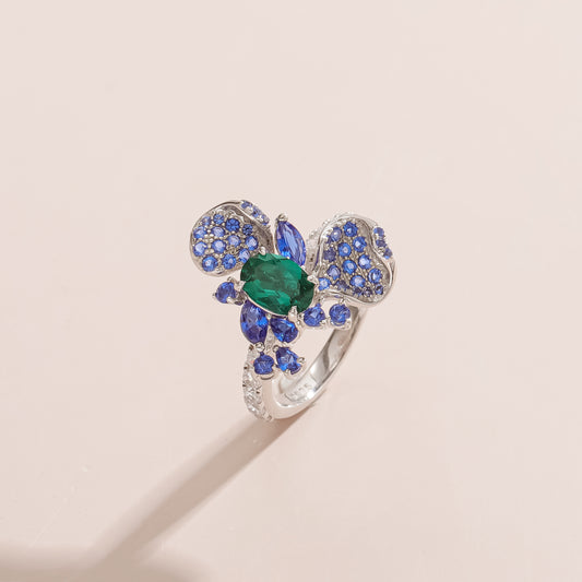 Niche Design Russian Gemstone Ring s925Sterling Silver Inlaid Zambian Cultivated Emerald Ring Light Luxury