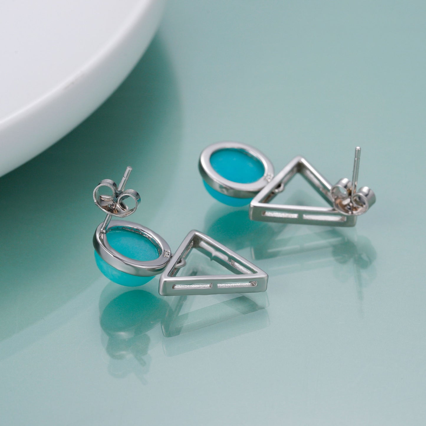 Designer High-End Gemstone Earrings Unique Geometric Minimalist Design925Silver Green Agate Stud Earrings