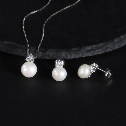 New arrival natural freshwater pearl jewelry Suit Affordable luxury fashion S925Sterling Silver Pearl Necklace and Earrings Two-Piece Set