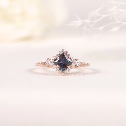Luxurious Fashion Ring s925Sterling Silver Gold-Plated Lab-Treated Color-Changing Sapphire Export Square Sapphire Ring