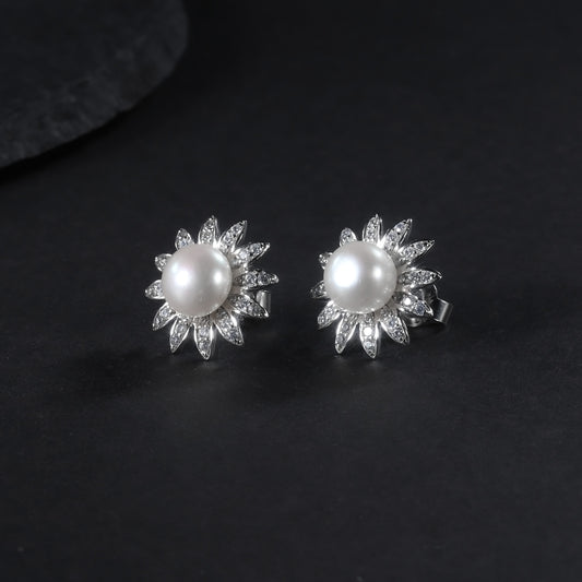 New arrival natural freshwater pearl earrings for women Sunflower Design Fashionable Light Luxury High-end Feel S925Sterling Silver Stud Earrings