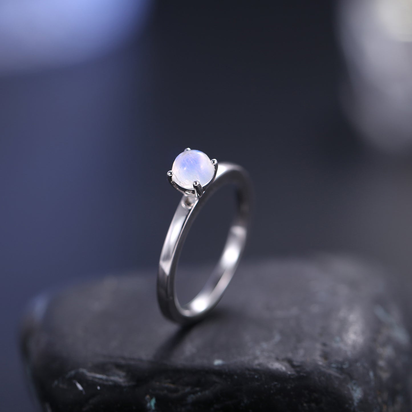 Minimalist Natural Cream Blue Moonstone Ring Everyday Versatile s925Silver Inlaid Gemstone Ring