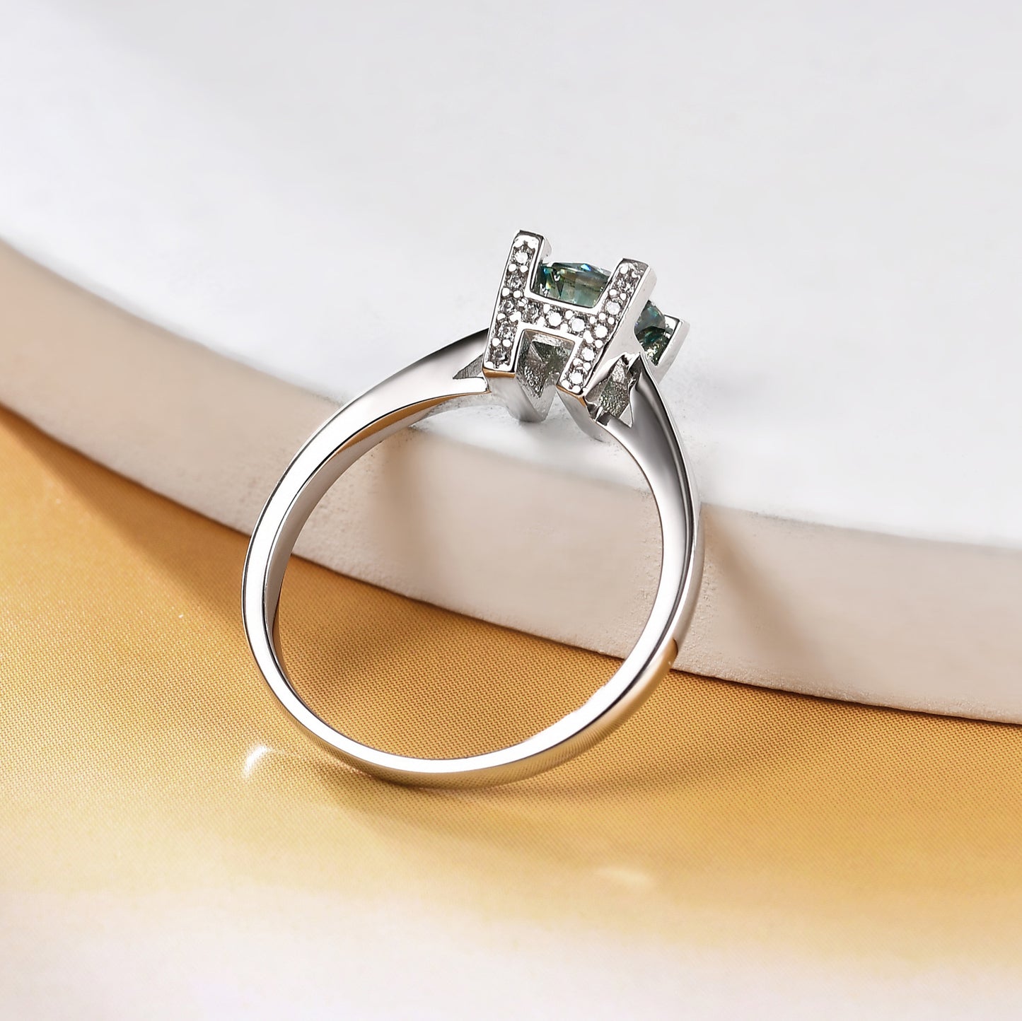 Hot-selling Green Moissanite1Carat Ring Set GRA Certificate of Light Luxury Fashion s925Sterling Silver Ring
