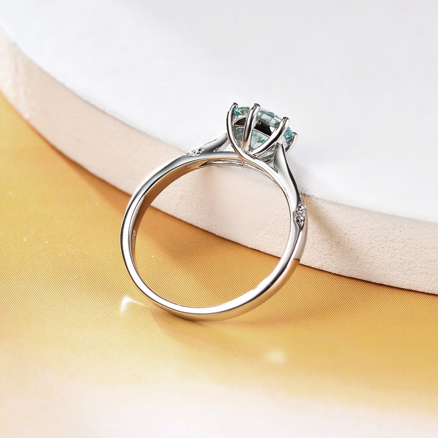 1Carat Green Moissanite Ring Set GRA Certificate s925Silver Six-Claw Moissanite Ring Wholesale