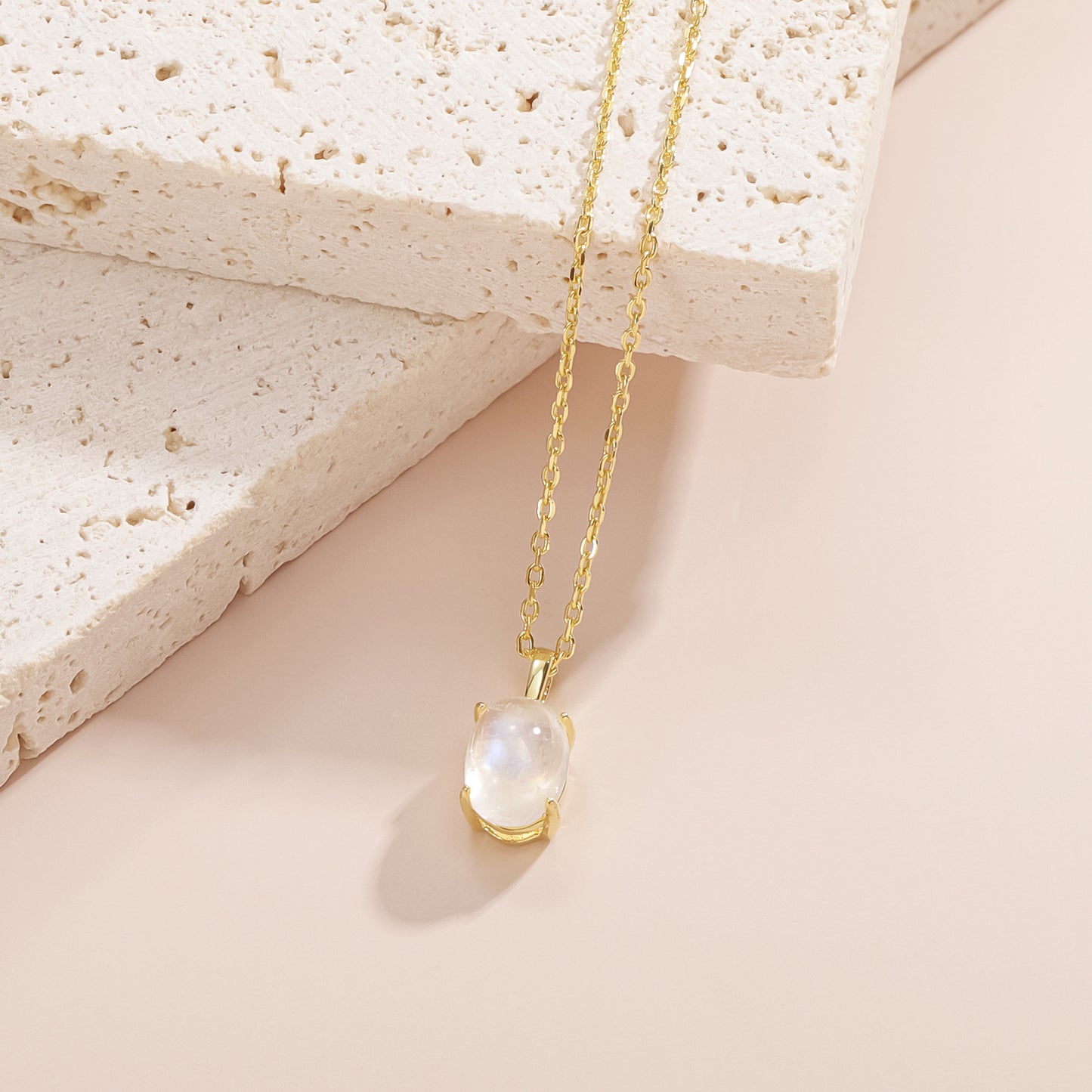 Source Natural Cream Blue Moonstone Necklace Oval Gemstone Simple ins Wind s925Sterling Silver Pendant