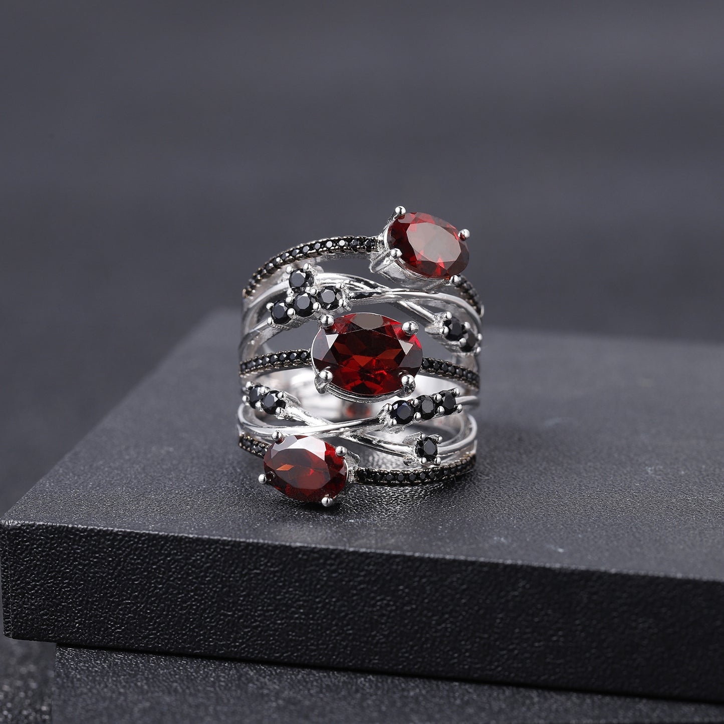 Luxurious and High-end Natural Garnet Ring with a Sense of Design Prosperous Series s925Silver Natural Colored Gems Ring