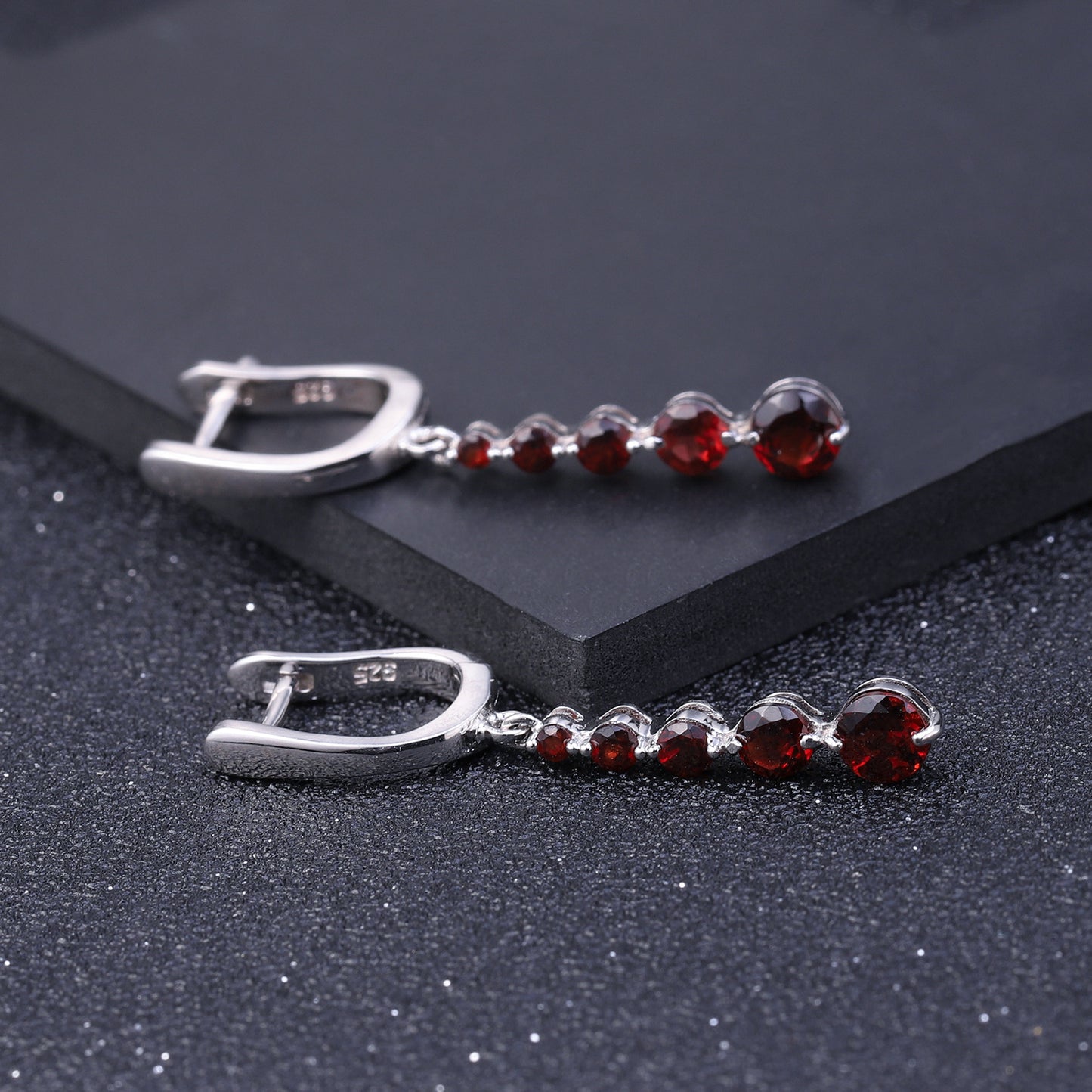 Stylish925Sterling Silver Plated18k Gold Earrings Natural Garnet Medium Long Style Elegant Earrings