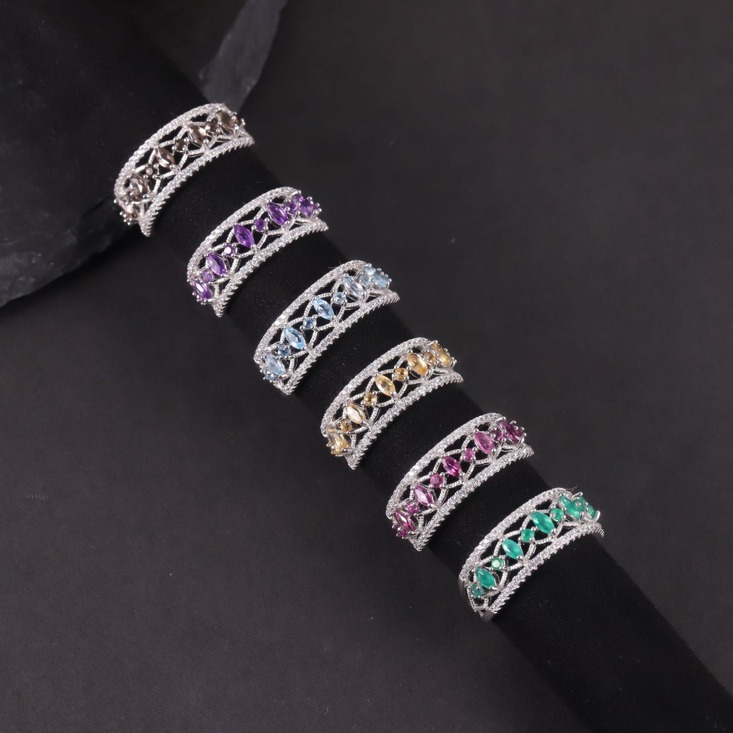 Vintage Style Natural Topaz Ring s925Silver Cluster Inlaid Crystal Garnet Luxurious Designer Ring for Women