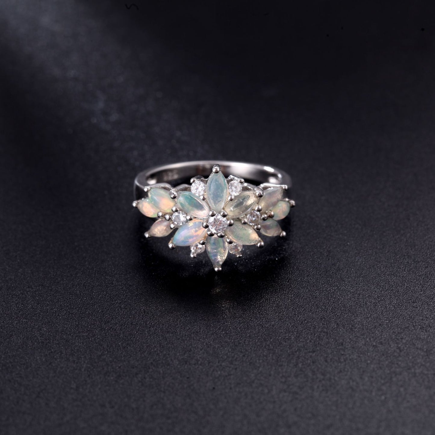 Luxury Fashion Natural Gemstone Ring for Women Sophisticated Design s925Sterling Silver Fully-Inlaid Natural Tourmaline Ring