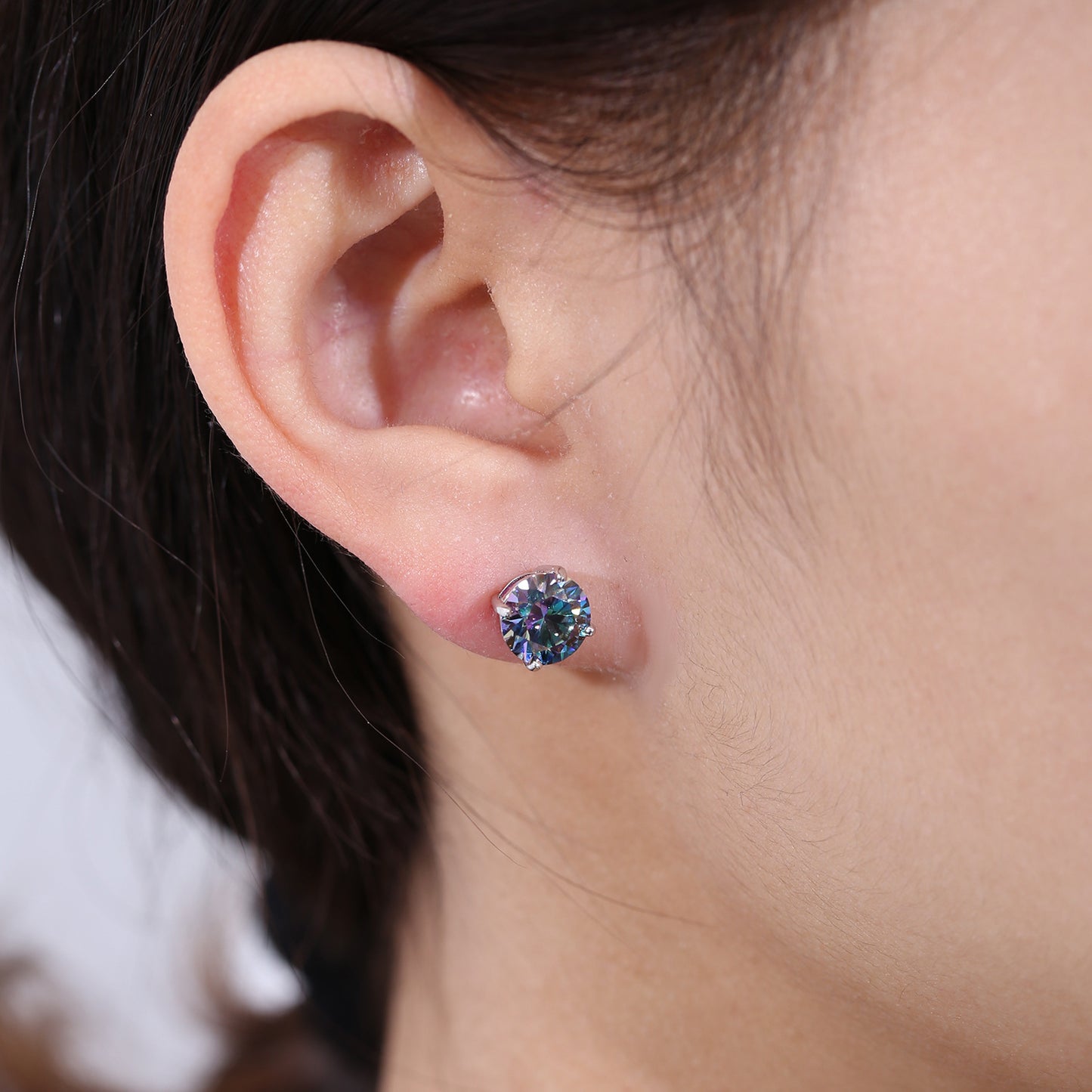Colorful2Carat Moissanite Earrings Small and Exquisite S925Sterling Silver Colorful Moissanite Stud Earrings
