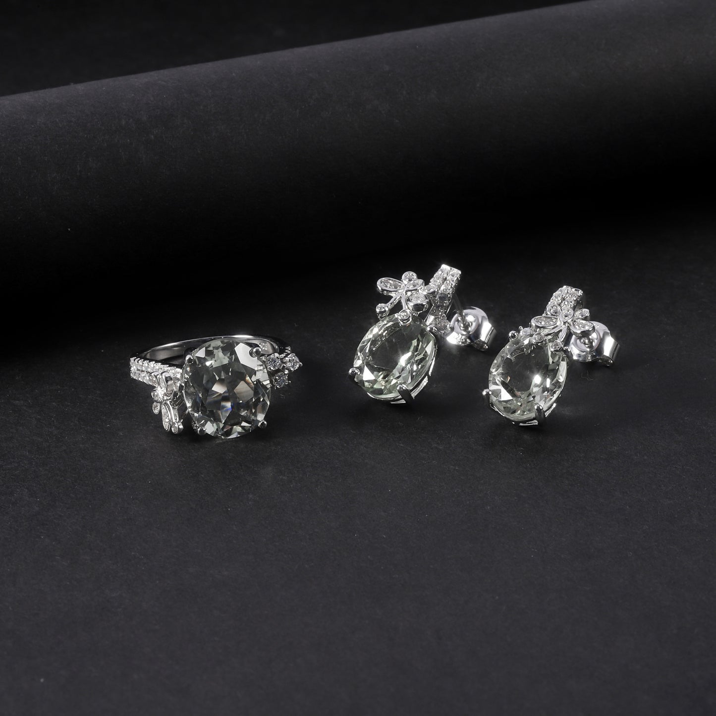 s925Silver Natural Green Amethyst Ring Unique Design Sense Fashion Light Luxury Inlaid Gemstone Natural Color Gemstone Ring