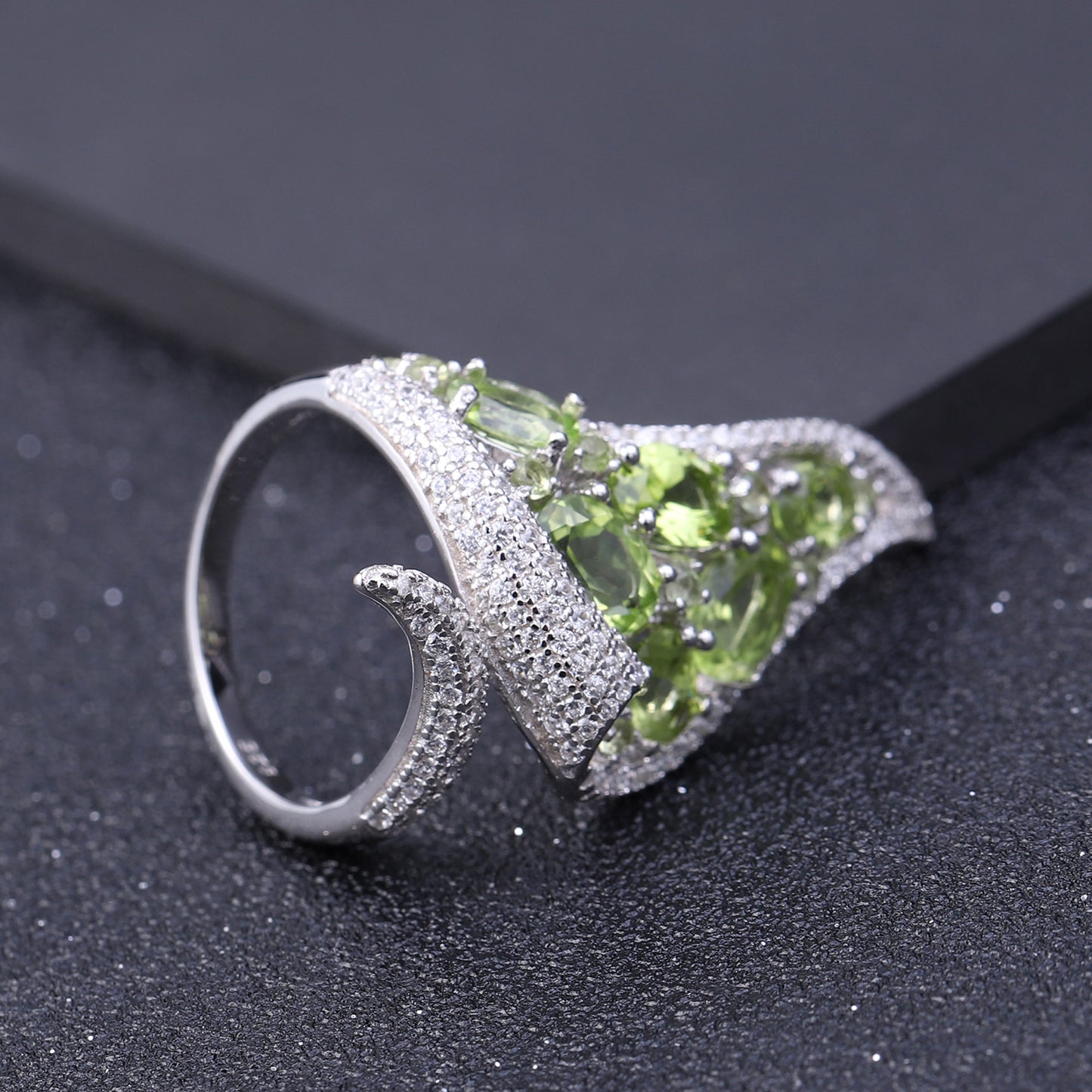 Italian Craft Designer Open Ring Personality Exaggerated Luxury s925Silver Natural Peridot Ring