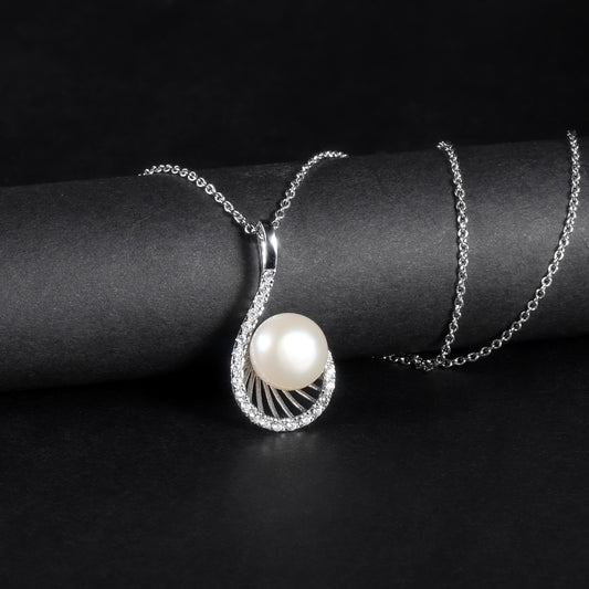 S925Silver Natural Freshwater Pearl Necklace Affordable luxury fashion ins Unique and Elegant Collarbone Chain Sterling Silver Necklace Pendant