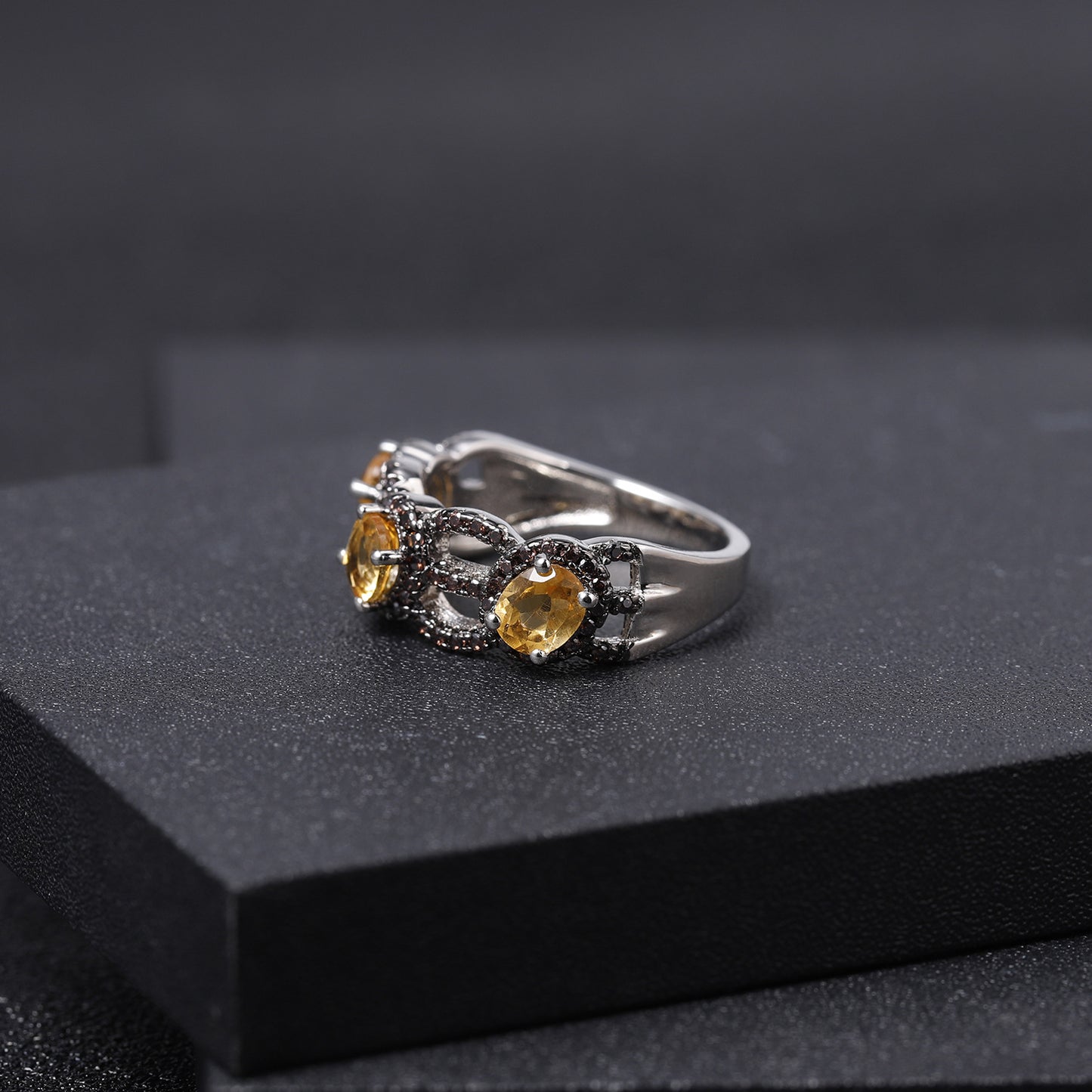Luxurious and High-end Natural Yellow Crystal Ring with Design Sense Prosperous Series s925Silver Inlaid Natural Gemstone Ring