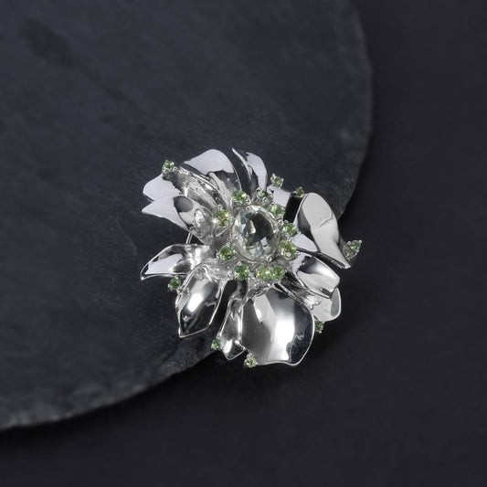 Designer Natural Green Amethyst Flower Brooch Advanced Sense s925Silver Inlaid Gemstone Natural Colorful Gemstone Brooch