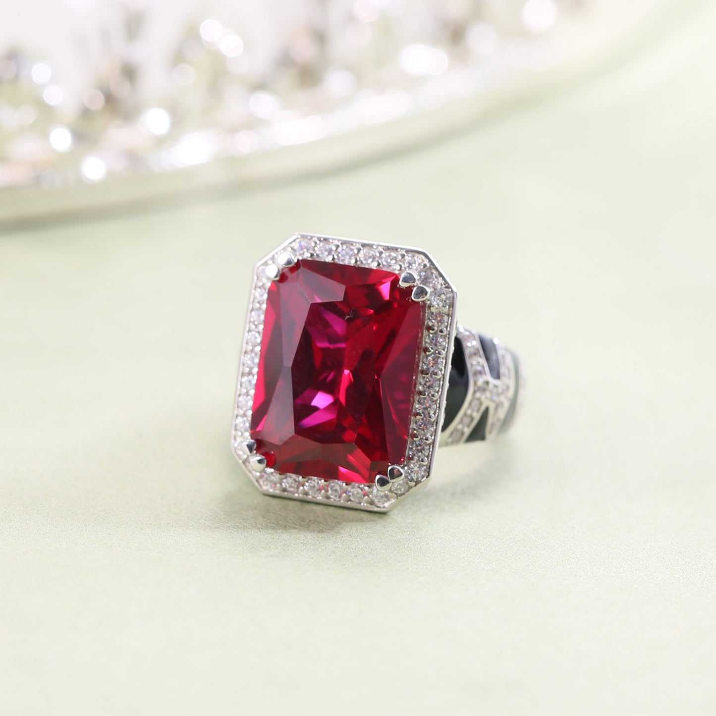 Original Design Bold Tiger Pattern Gemstone Ring for Men and Women Couples925Sterling Silver Large Carat Red Sapphire Ring