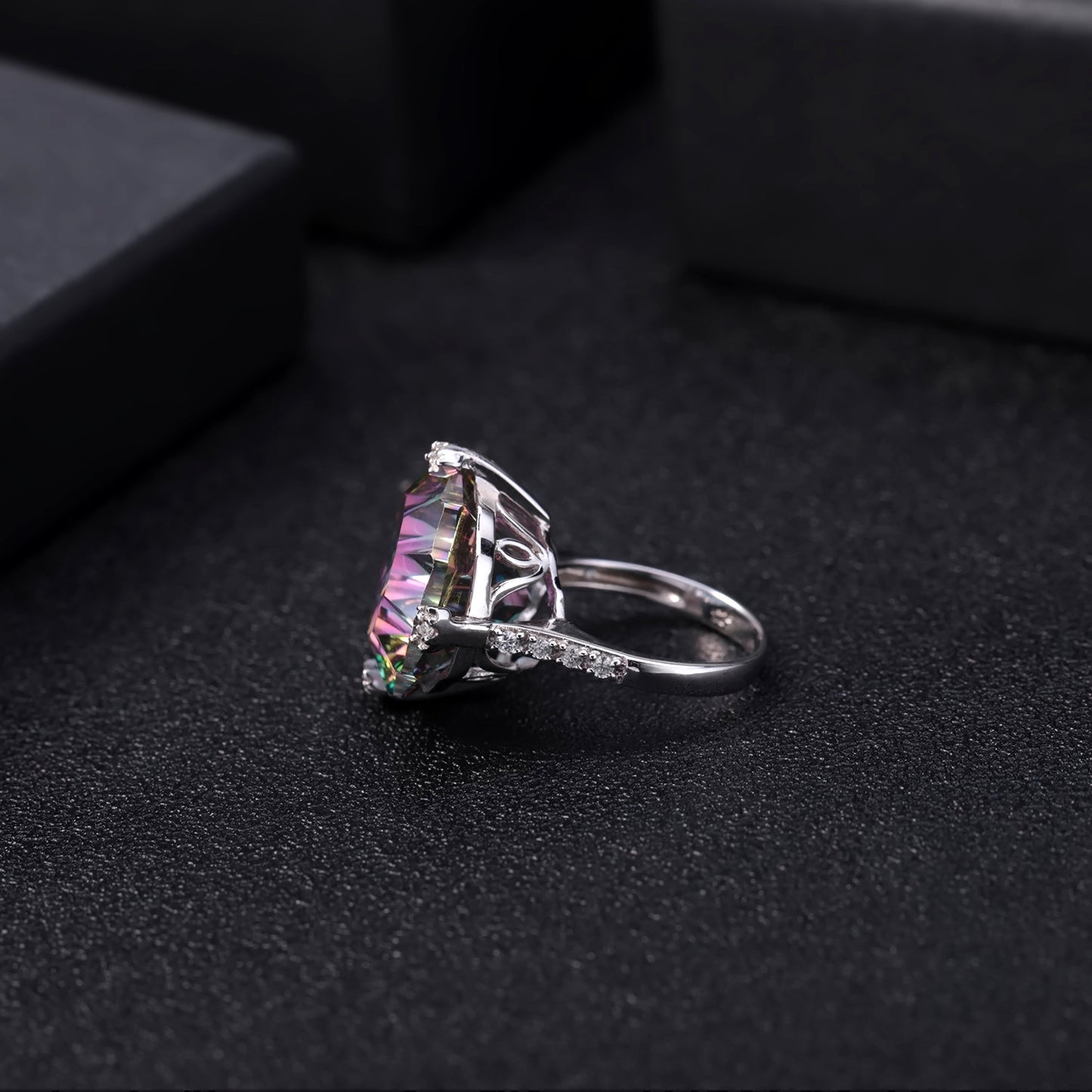 New Luxurious Irregular Gemstone Ring for Women Fashionable High-end Personality s925Silver Inlaid Colorful Crystal Ring