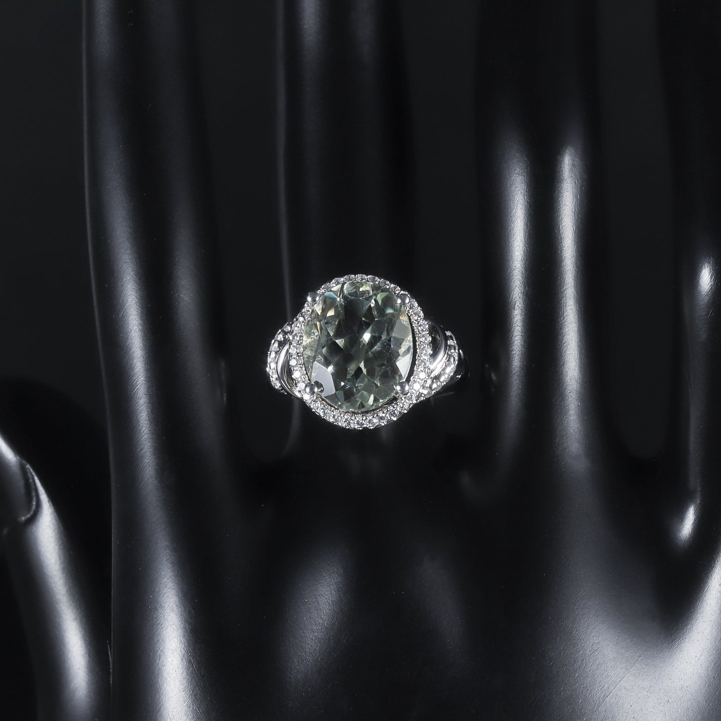 s925Sterling Silver Natural Green Amethyst Ring Fashionable and Luxurious Gemstone Inlay10*12mm Natural Gemstone Ring