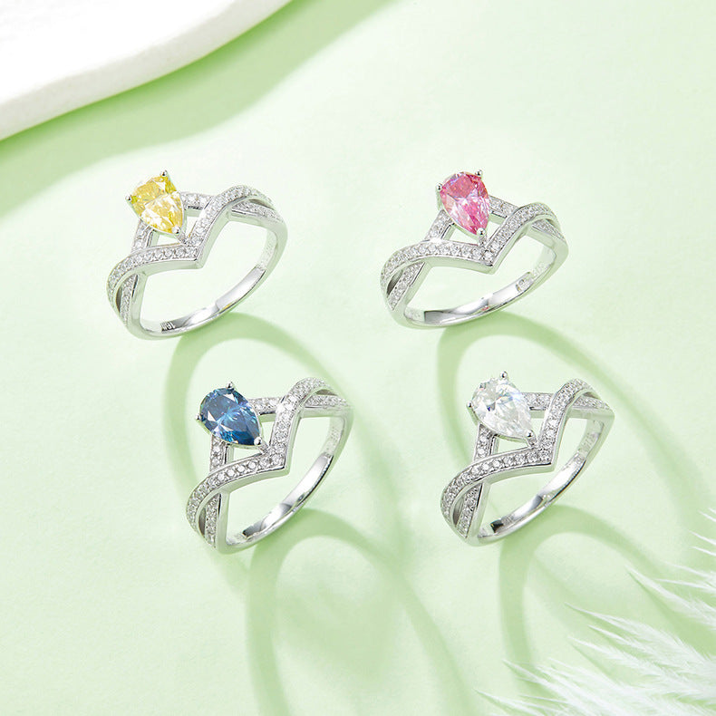 Light Luxury Niche Design V Zi Lock Love Water Drop Moissanite Ring s925Sterling Silver Inlaid Colorful Moissanite Ring
