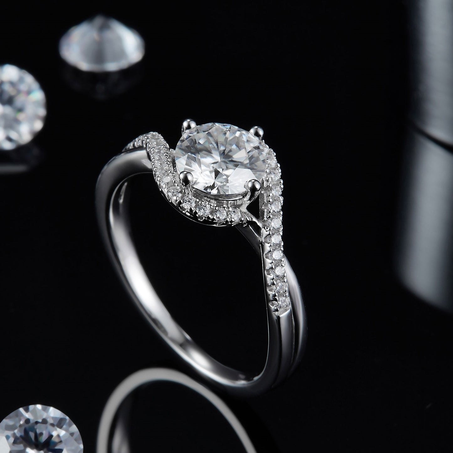 New Angel Eye Shape Moissanite Ring925Sterling Silver Plated18k Gold Inlay1Carat Moissanite Ring