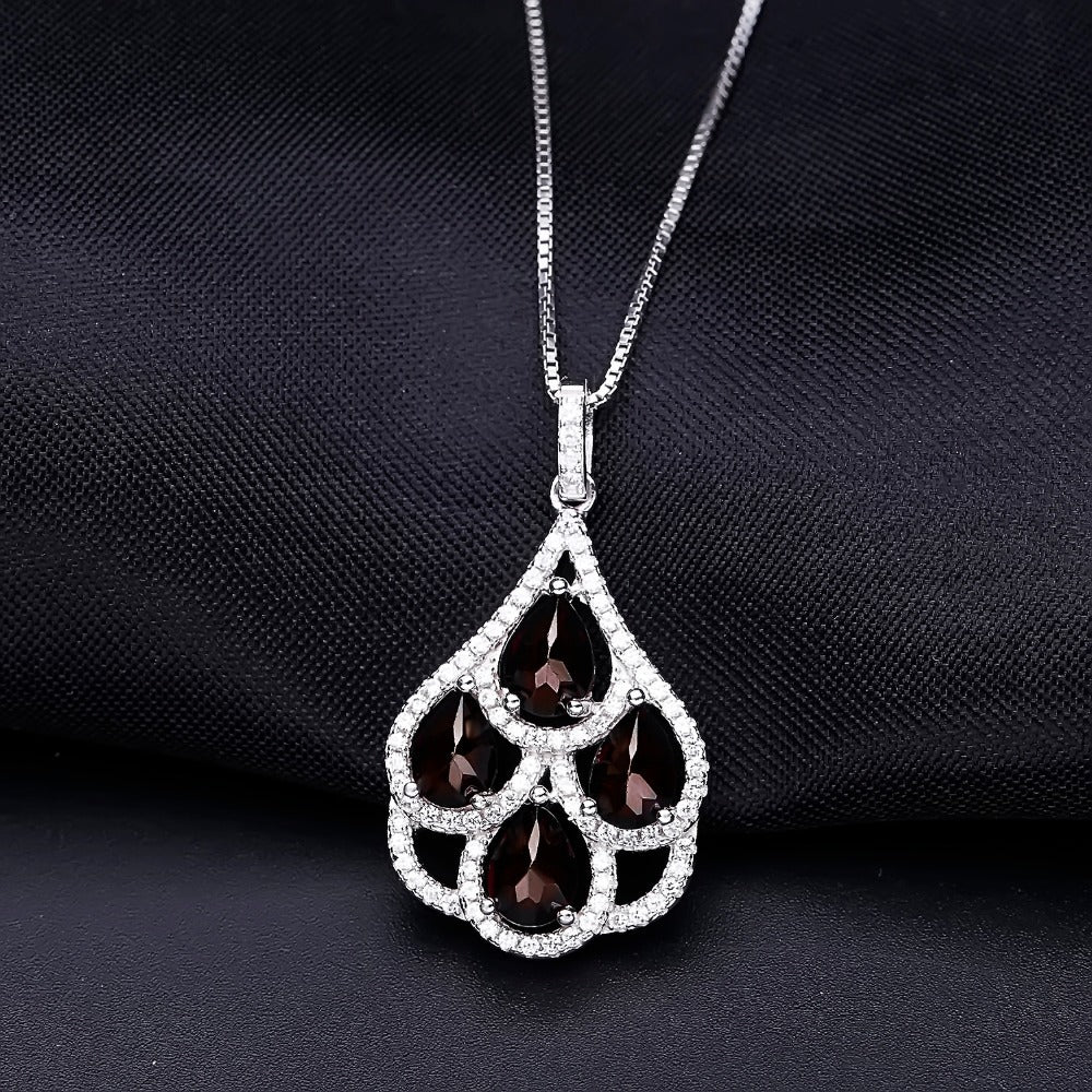 Natural Garnet Necklace Fashionable and Elegant High-end Feel s925Silver Inlaid Gemstone Natural Colored Gems Necklace Pendant