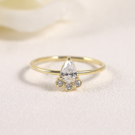 High quality ring s925Sterling Silver Moissanite Inlaid Hand Jewelry for Men and Women Triangle Shape Golden Dawn Series Small Ring Thin