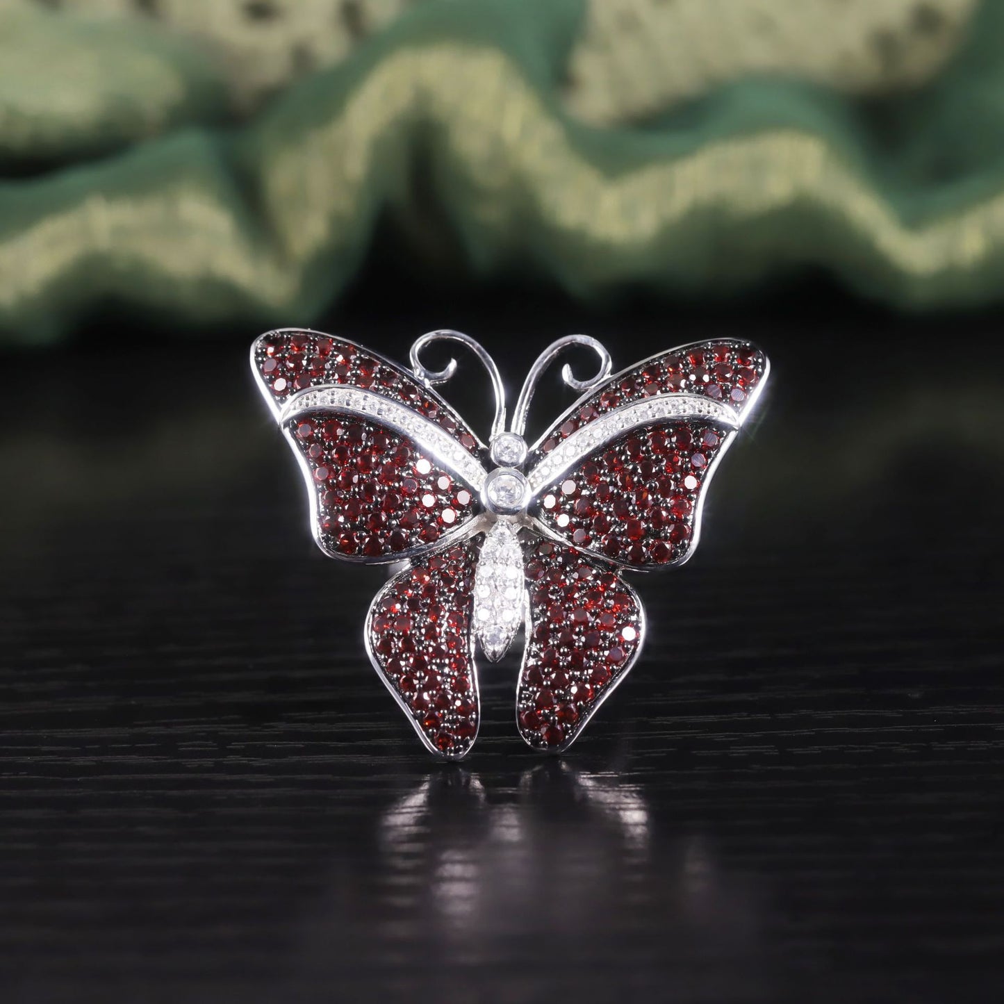 Exaggerated Gemstone Ring s925Sterling Silver Inlaid Natural Garnet Ring Luxurious Large Butterfly Ring for Women