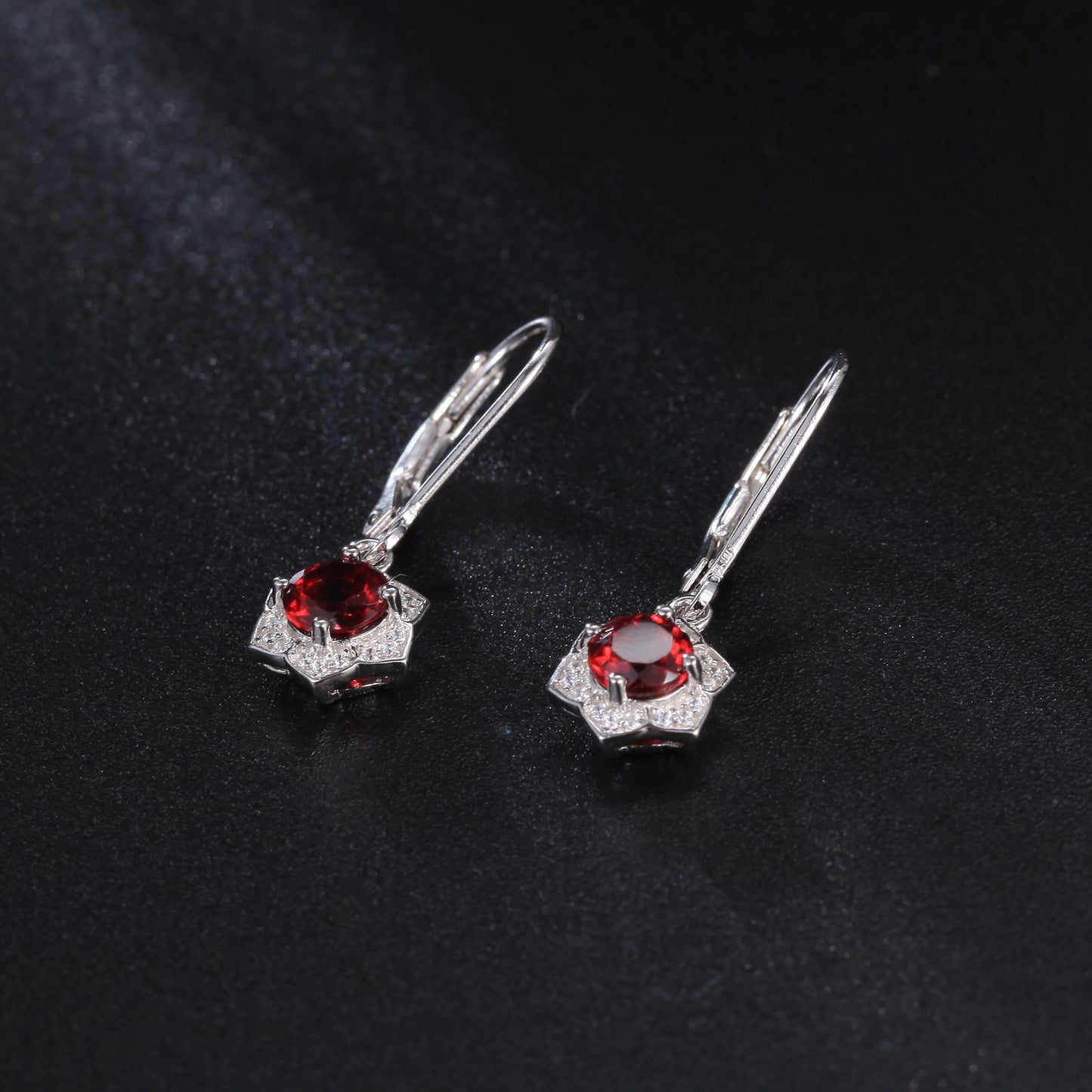 New Design Luxury Garnet Gemstone Earrings French Romance s925Silver Inlaid Natural Gemstone Earrings