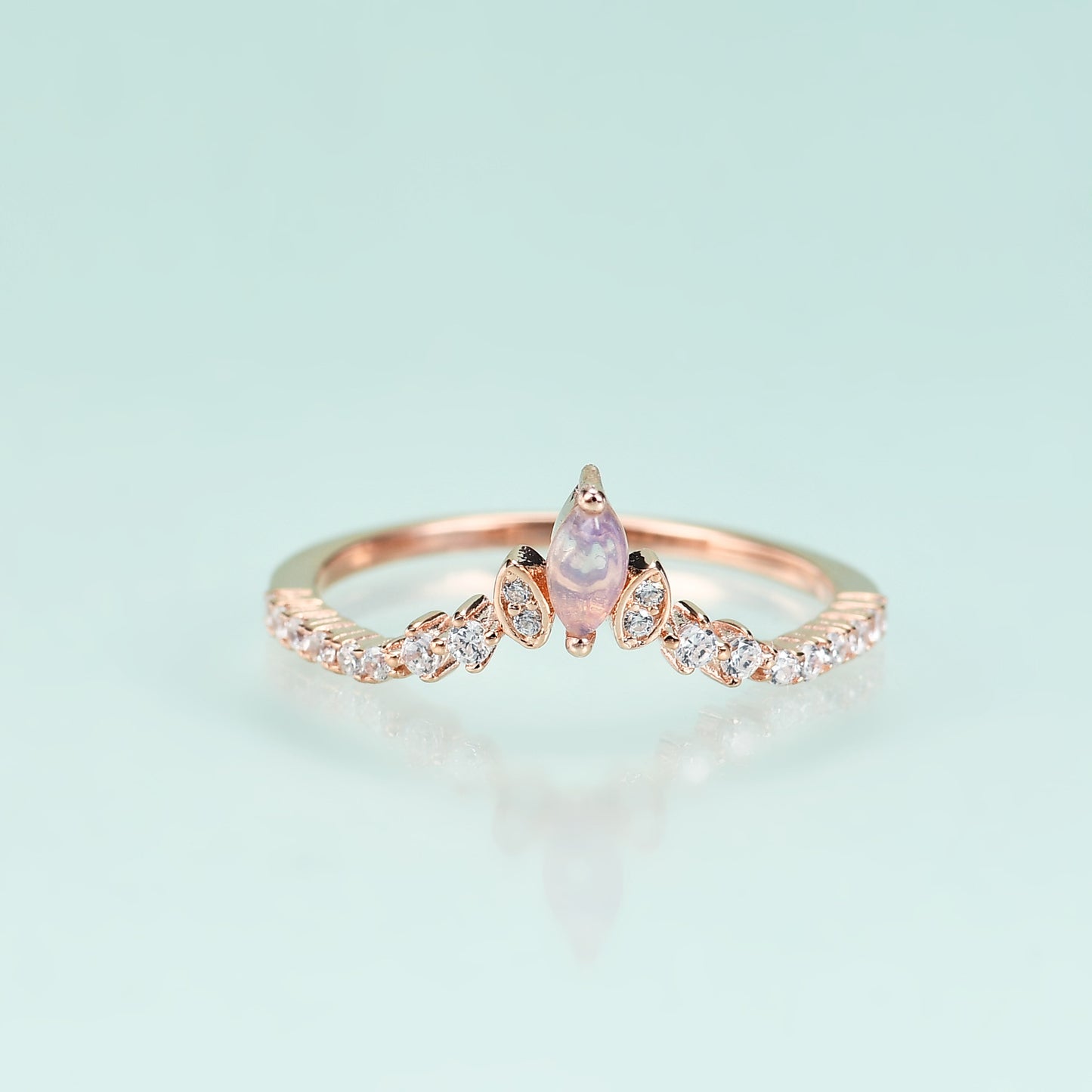 S925Solid Silver Inlaid Gemstone Ring Fashionable and Simple Luxury Style V Rose Gold Plated Ring